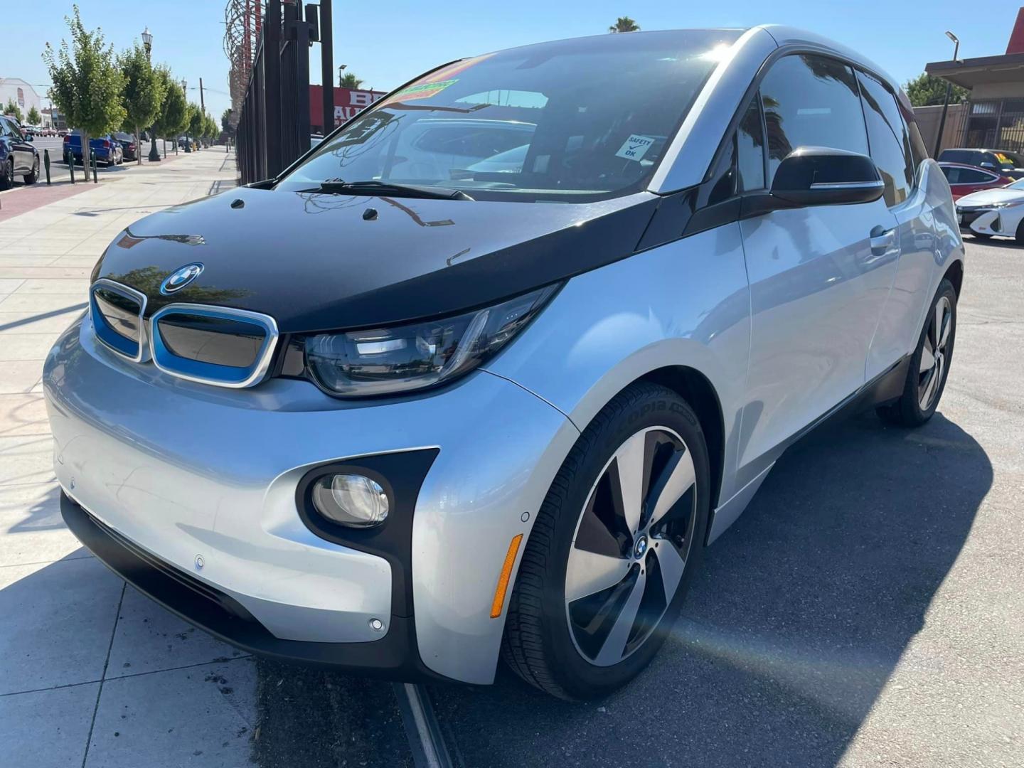 2017 SILVER /Black BMW i3 w/Range Extender (WBY1Z8C34HV) with an ELECTRIC engine, CVT transmission, located at 744 E Miner Ave, Stockton, CA, 95202, (209) 944-5770, 37.956863, -121.282082 - Photo#3