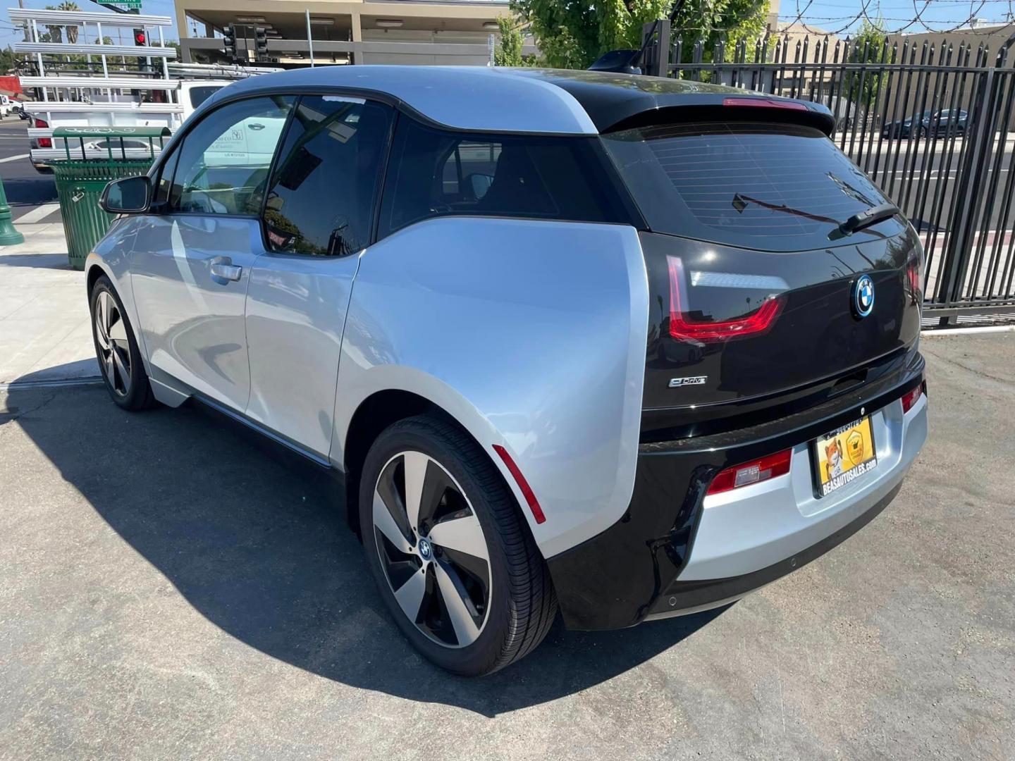 2017 SILVER /Black BMW i3 w/Range Extender (WBY1Z8C34HV) with an ELECTRIC engine, CVT transmission, located at 744 E Miner Ave, Stockton, CA, 95202, (209) 944-5770, 37.956863, -121.282082 - Photo#8