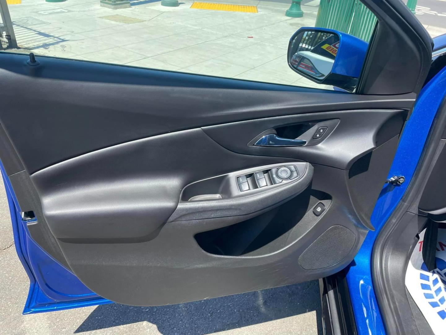 2017 Blue Chevrolet Volt LT (1G1RC6S54HU) with an 1.5L L4 DOHC 16V engine, CVT transmission, located at 744 E Miner Ave, Stockton, CA, 95202, (209) 944-5770, 37.956863, -121.282082 - Photo#5