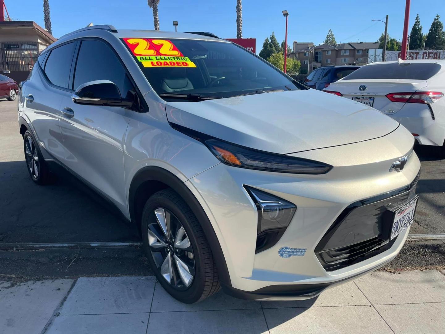 2022 SILVER /BLUE Chevrolet Bolt EV 1LT (1G1FY6S0XN4) with an ELECTRIC engine, 1A transmission, located at 744 E Miner Ave, Stockton, CA, 95202, (209) 944-5770, 37.956863, -121.282082 - PLUS TAXES AND FEES - Photo#0