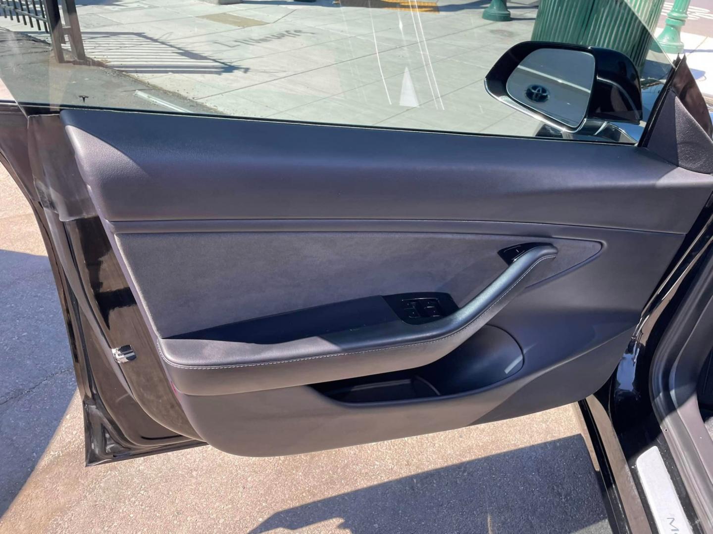 2019 BLACK /BLACK Tesla Model 3 Base (5YJ3E1EA4KF) with an ELECTRIC engine, 1A transmission, located at 744 E Miner Ave, Stockton, CA, 95202, (209) 944-5770, 37.956863, -121.282082 - PLUS TAXES AND FEES - Photo#3