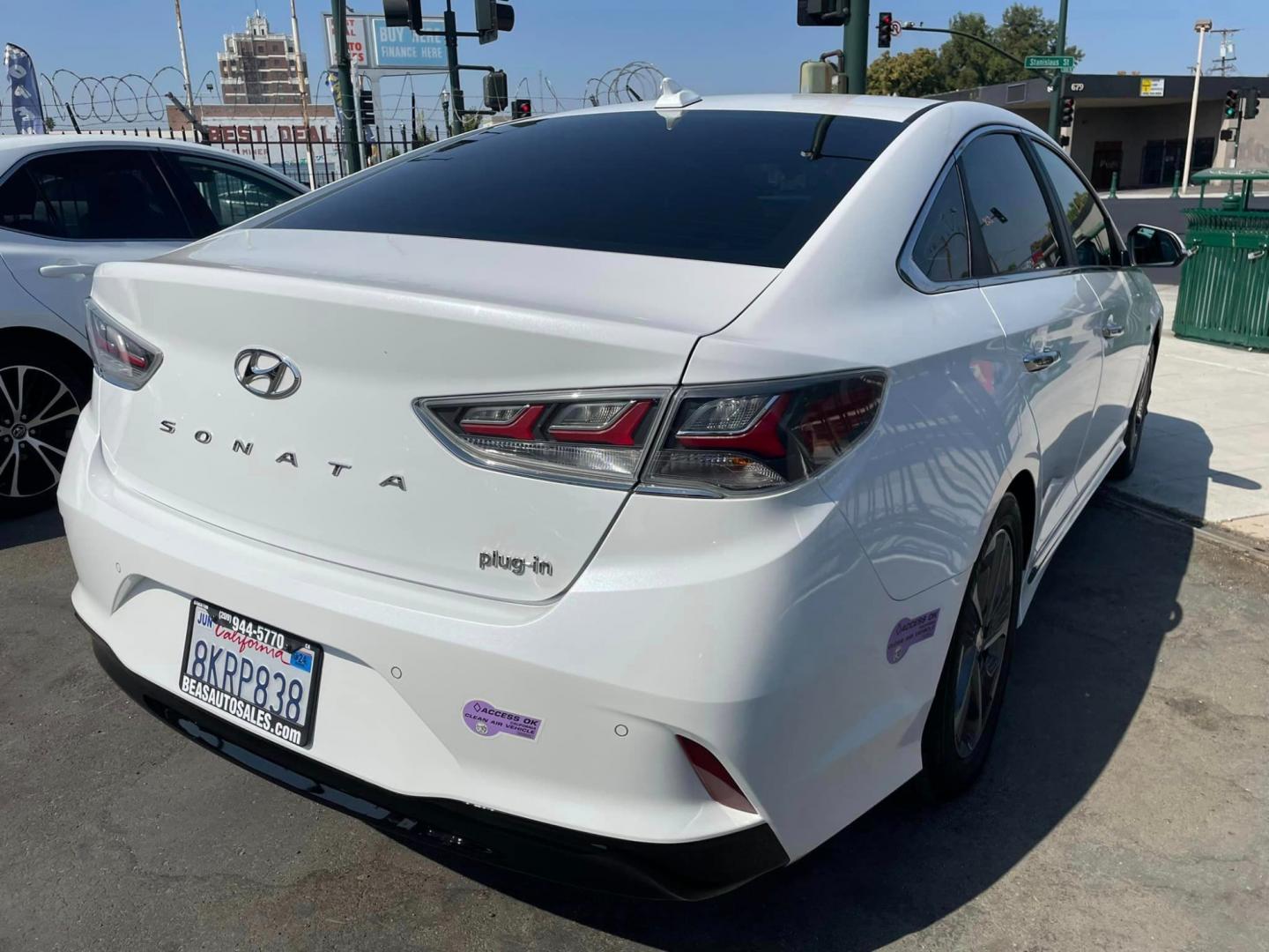 2019 WHITE /GRAY Hyundai Sonata Plug-In Limited (KMHE54L29KA) with an 2.0L L4 DOHC 16V HYBRID engine, 6A transmission, located at 744 E Miner Ave, Stockton, CA, 95202, (209) 944-5770, 37.956863, -121.282082 - Photo#11