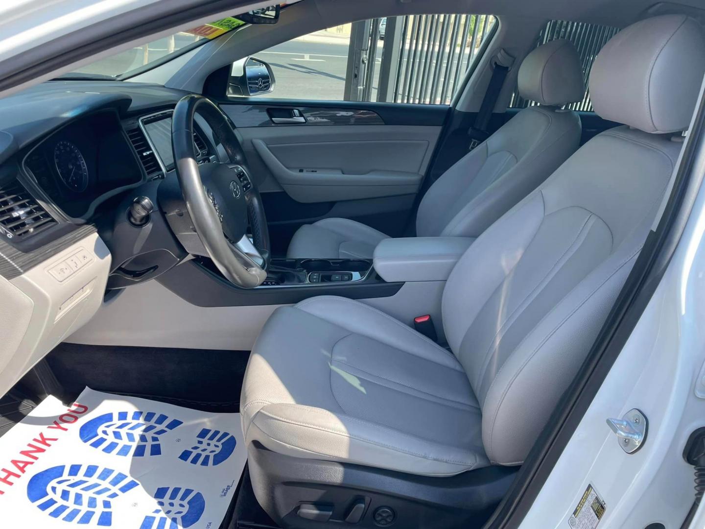 2019 WHITE /GRAY Hyundai Sonata Plug-In Limited (KMHE54L29KA) with an 2.0L L4 DOHC 16V HYBRID engine, 6A transmission, located at 744 E Miner Ave, Stockton, CA, 95202, (209) 944-5770, 37.956863, -121.282082 - Photo#7