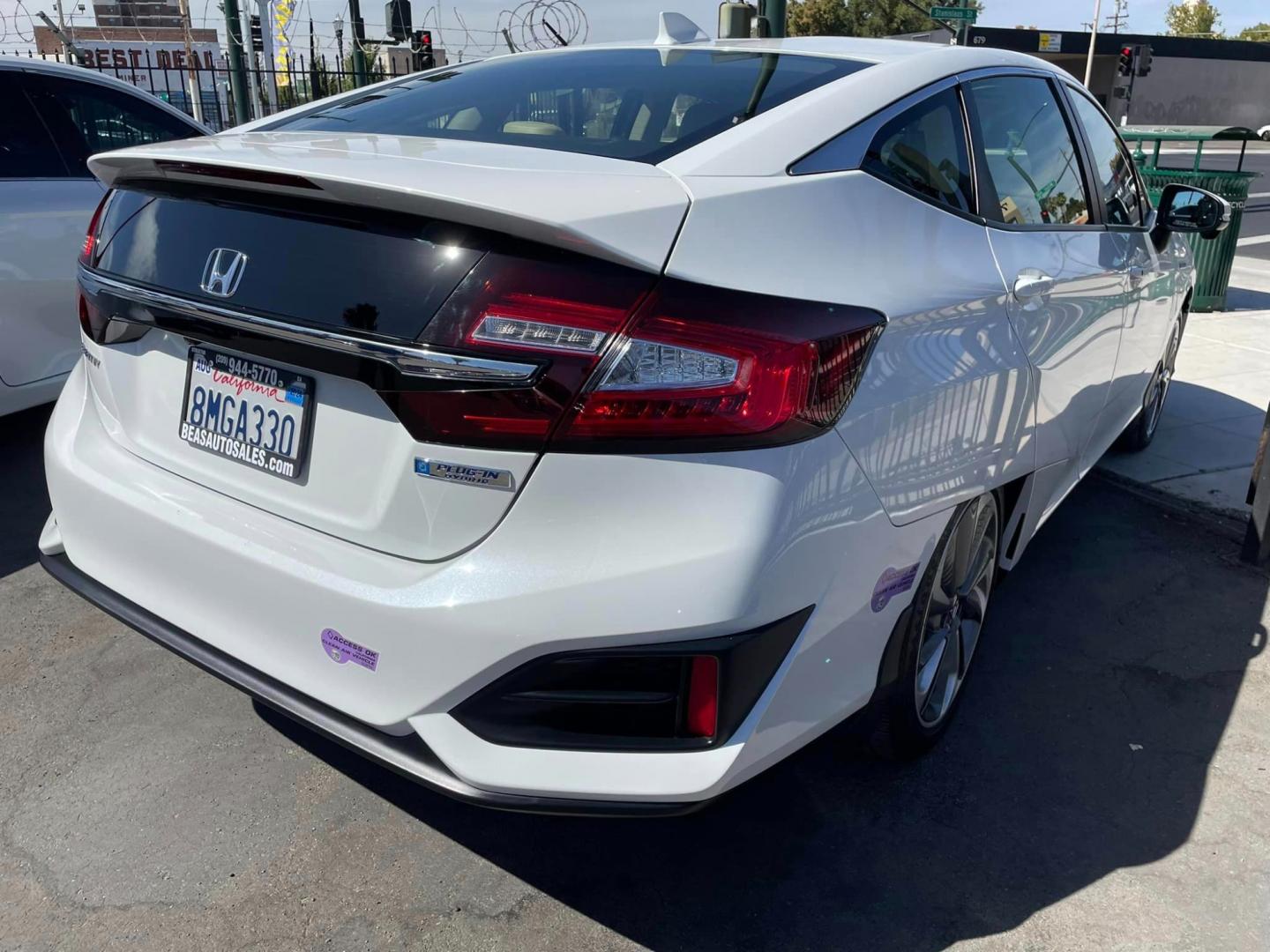 2019 WHITE Honda Clarity Plug-In Hybrid (JHMZC5F19KC) with an 1.5L L4 DOHC 16V HYBRID engine, CVT transmission, located at 744 E Miner Ave, Stockton, CA, 95202, (209) 944-5770, 37.956863, -121.282082 - *PLUS TAXES AND FEES - Photo#9