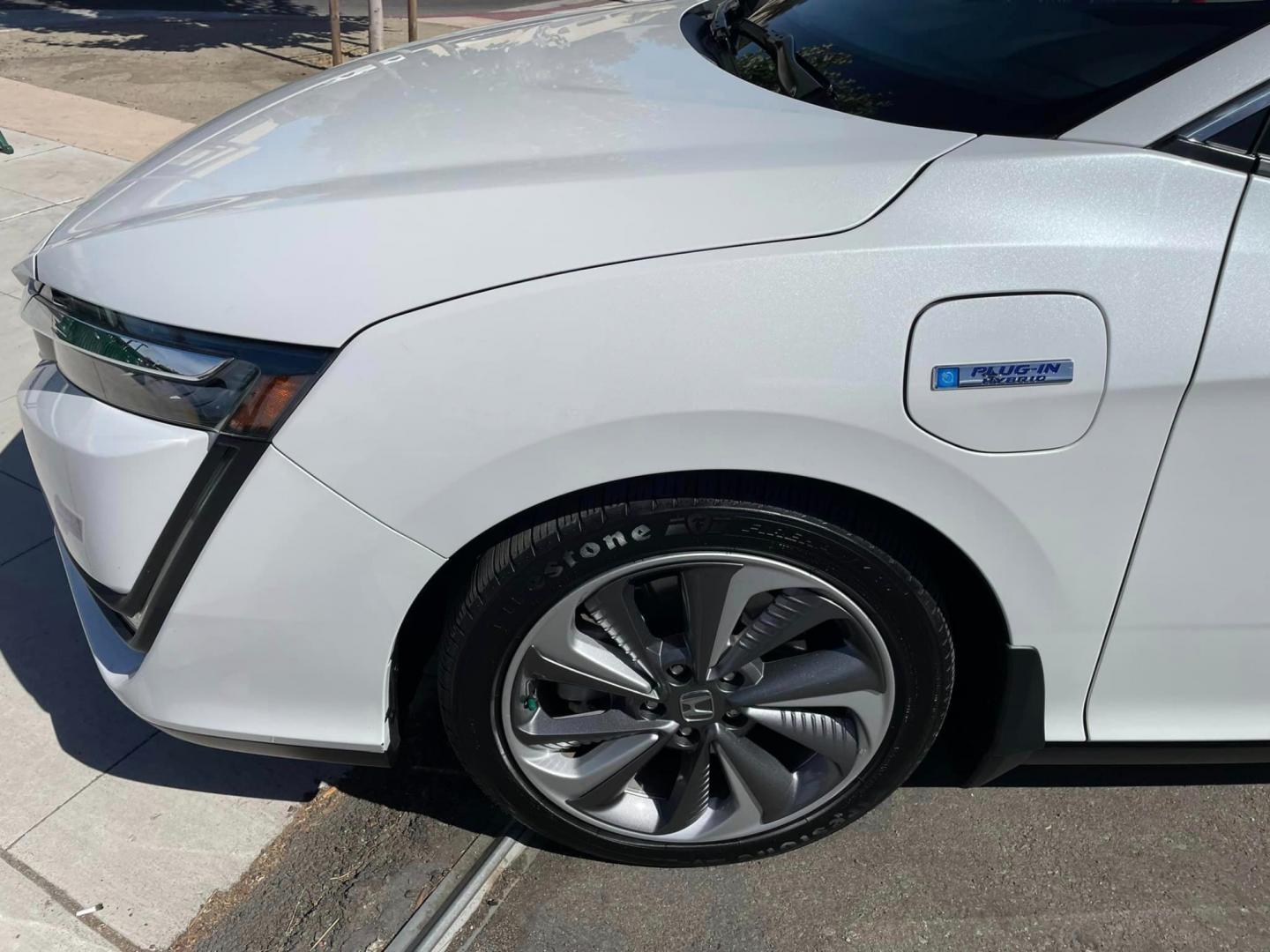 2019 WHITE Honda Clarity Plug-In Hybrid (JHMZC5F19KC) with an 1.5L L4 DOHC 16V HYBRID engine, CVT transmission, located at 744 E Miner Ave, Stockton, CA, 95202, (209) 944-5770, 37.956863, -121.282082 - *PLUS TAXES AND FEES - Photo#4