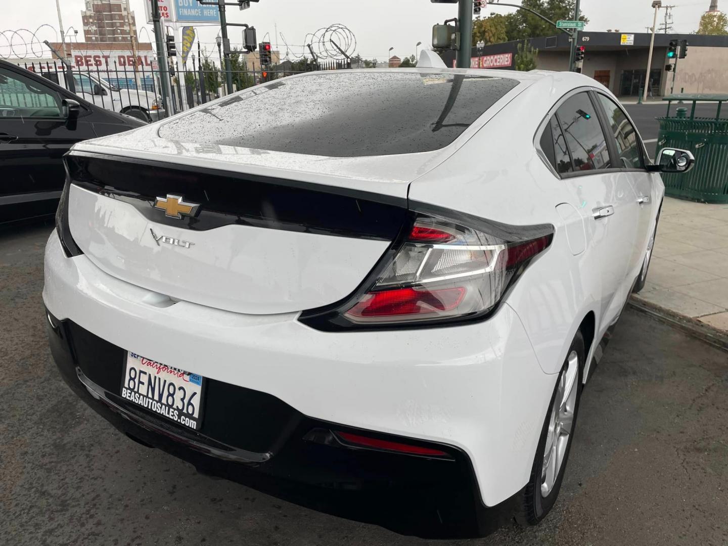 2018 WHITE /BLACK Chevrolet Volt LT (1G1RC6S5XJU) with an 1.5L L4 DOHC 16V engine, CVT transmission, located at 744 E Miner Ave, Stockton, CA, 95202, (209) 944-5770, 37.956863, -121.282082 - Photo#11