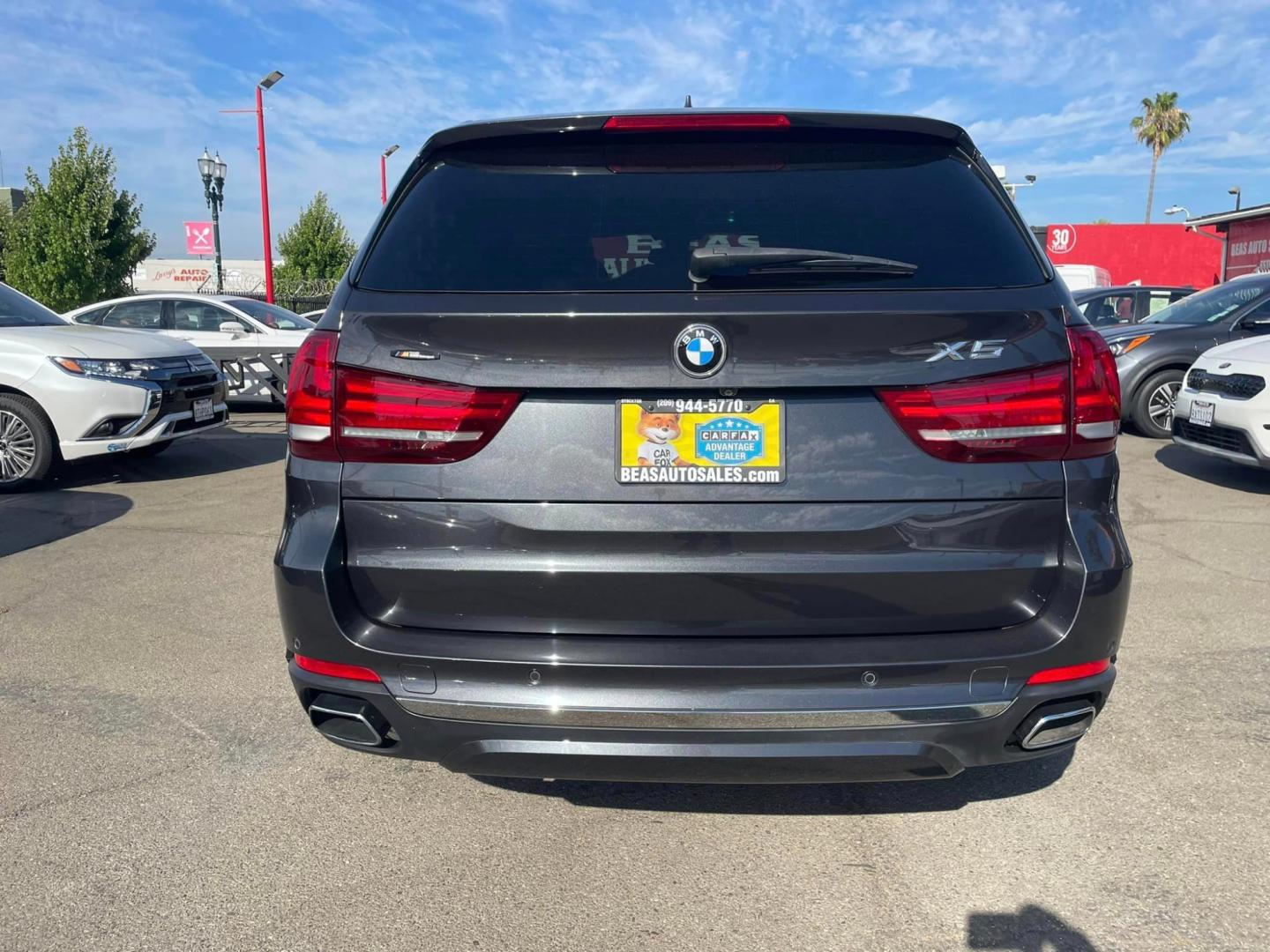 2018 DARK GRAY /White Gold BMW X5 eDrive (5UXKT0C5XJ0) with an 2.0L L4 DOHC 16V HYBRID engine, 8A transmission, located at 744 E Miner Ave, Stockton, CA, 95202, (209) 944-5770, 37.956863, -121.282082 - Photo#18