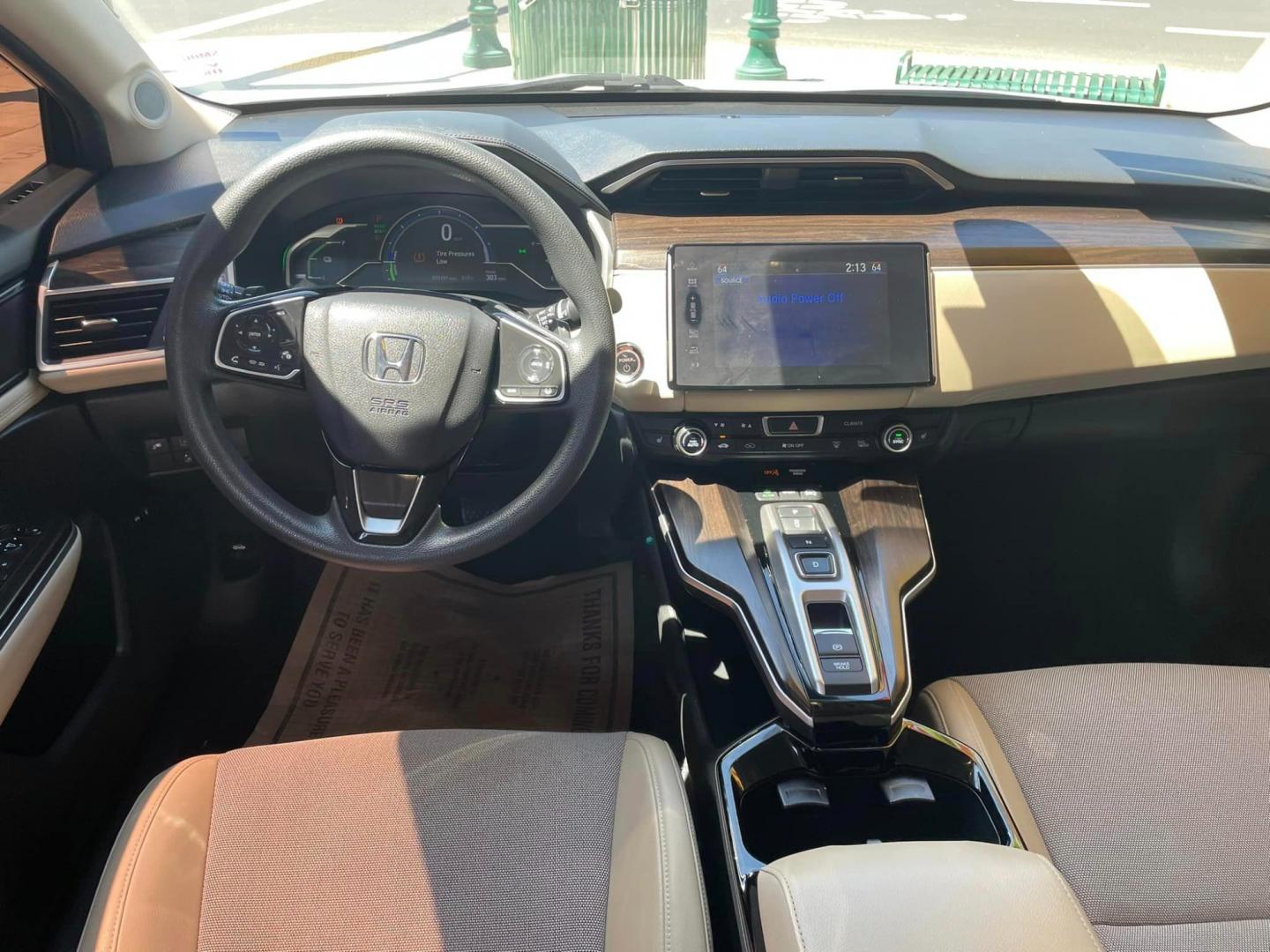 2020 WHITE /White Gold Honda Clarity (JHMZC5F1XLC) , located at 744 E Miner Ave, Stockton, CA, 95202, (209) 944-5770, 37.956863, -121.282082 - PLUS TAXES AND FEES - Photo#7