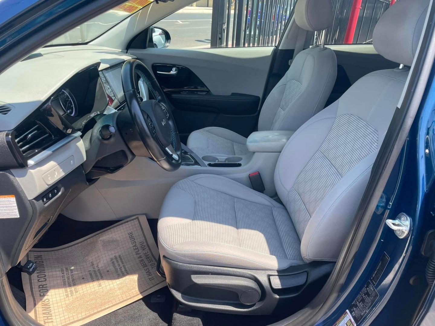 2022 BLUE /GRAY Kia Niro Plug In Hybrid LXS (KNDCM3LD7N5) , 6A transmission, located at 744 E Miner Ave, Stockton, CA, 95202, (209) 944-5770, 37.956863, -121.282082 - PLUS TAXES AND FEES - Photo#7