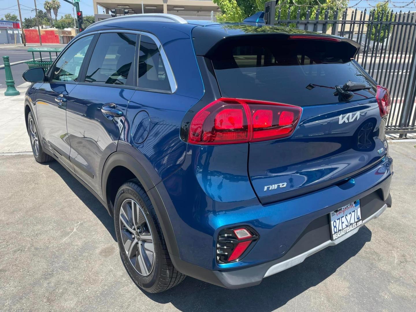 2022 BLUE /GRAY Kia Niro Plug In Hybrid LXS (KNDCM3LD7N5) , 6A transmission, located at 744 E Miner Ave, Stockton, CA, 95202, (209) 944-5770, 37.956863, -121.282082 - PLUS TAXES AND FEES - Photo#9