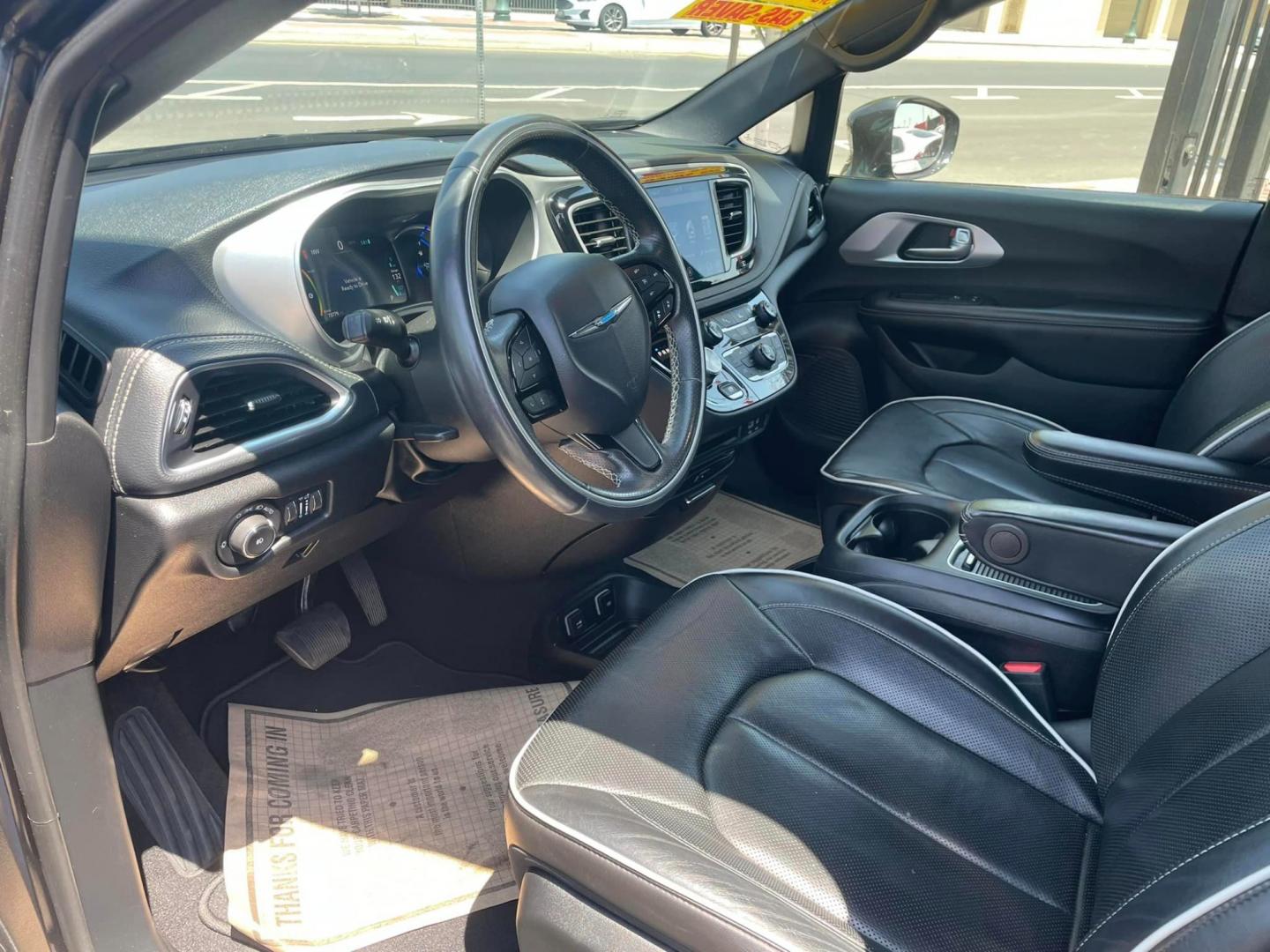 2020 BLACK /BLACK Chrysler Pacifica Hybrid (2C4RC1N70LR) , located at 744 E Miner Ave, Stockton, CA, 95202, (209) 944-5770, 37.956863, -121.282082 - PLUS TAXES AND FEES - Photo#6