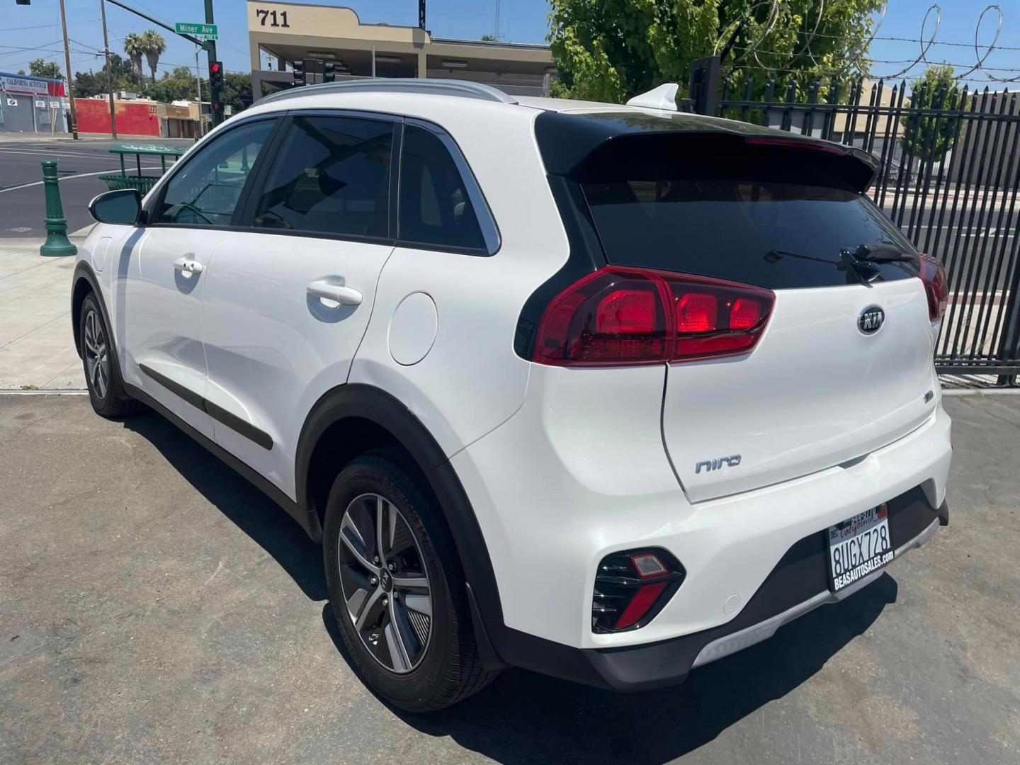 2020 WHITE /GRAY Kia Niro Plug In Hybrid (KNDCM3LD9L5) , located at 744 E Miner Ave, Stockton, CA, 95202, (209) 944-5770, 37.956863, -121.282082 - Photo#12