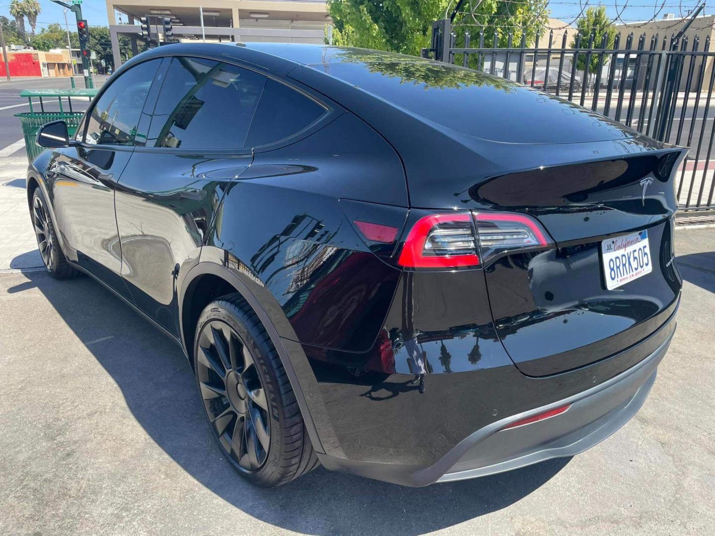 2020 BLACK /BLACK Tesla Model Y (5YJYGDEE1LF) , located at 744 E Miner Ave, Stockton, CA, 95202, (209) 944-5770, 37.956863, -121.282082 - PLUS TAXES AND FEES - Photo#6