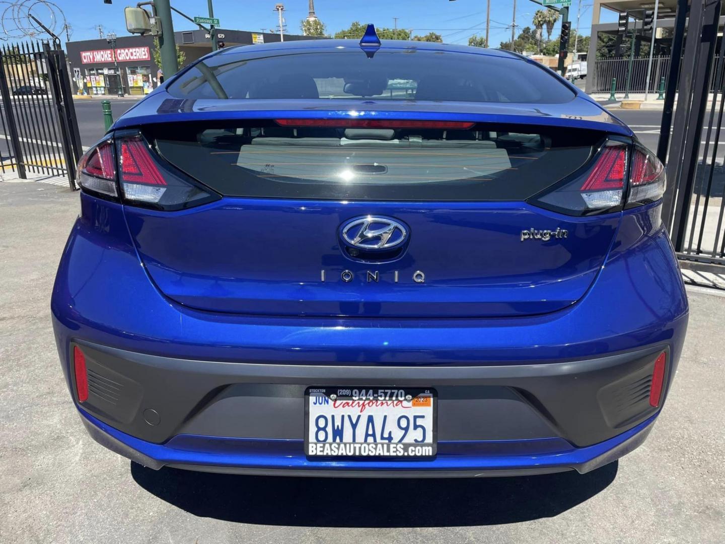 2021 Hyundai Ioniq Plug-In Hybrid SE (KMHC65LD1MU) with an 1.6L L4 DOHC 16V HYBRID engine, 6A transmission, located at 744 E Miner Ave, Stockton, CA, 95202, (209) 944-5770, 37.956863, -121.282082 - PLUS TAXES AND FEES - Photo#6