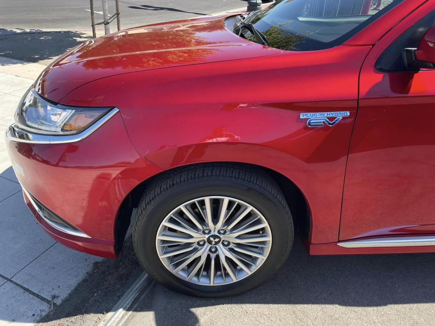 2021 Mitsubishi Outlander PHEV SEL (JA4J2VA77MZ) with an 2.0L L4 DOHC 16V HYBRID engine, 1A transmission, located at 744 E Miner Ave, Stockton, CA, 95202, (209) 944-5770, 37.956863, -121.282082 - Photo#4