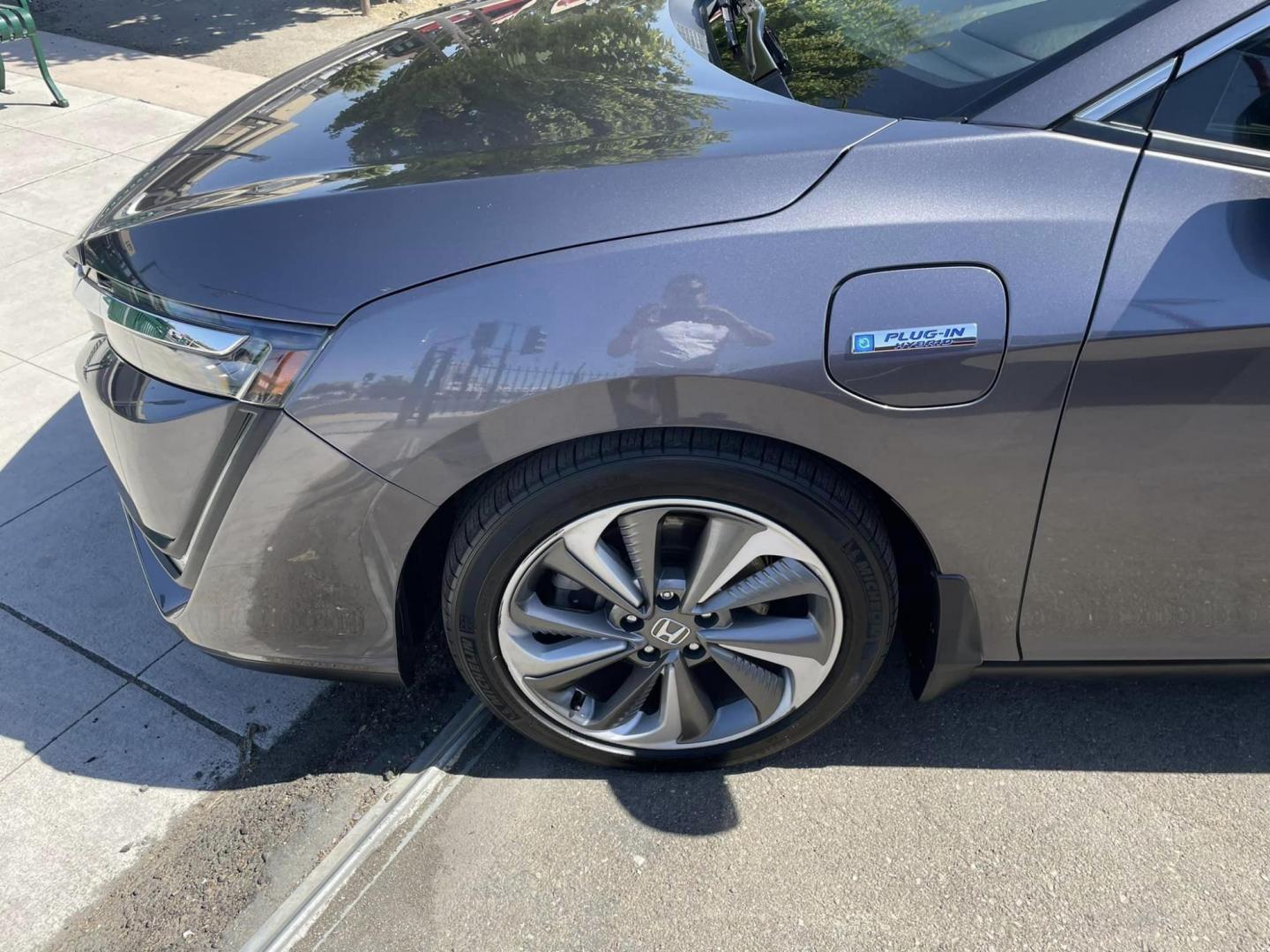 2019 Honda Clarity Plug-In Hybrid (JHMZC5F1XKC) with an 1.5L L4 DOHC 16V HYBRID engine, CVT transmission, located at 744 E Miner Ave, Stockton, CA, 95202, (209) 944-5770, 37.956863, -121.282082 - Photo#4