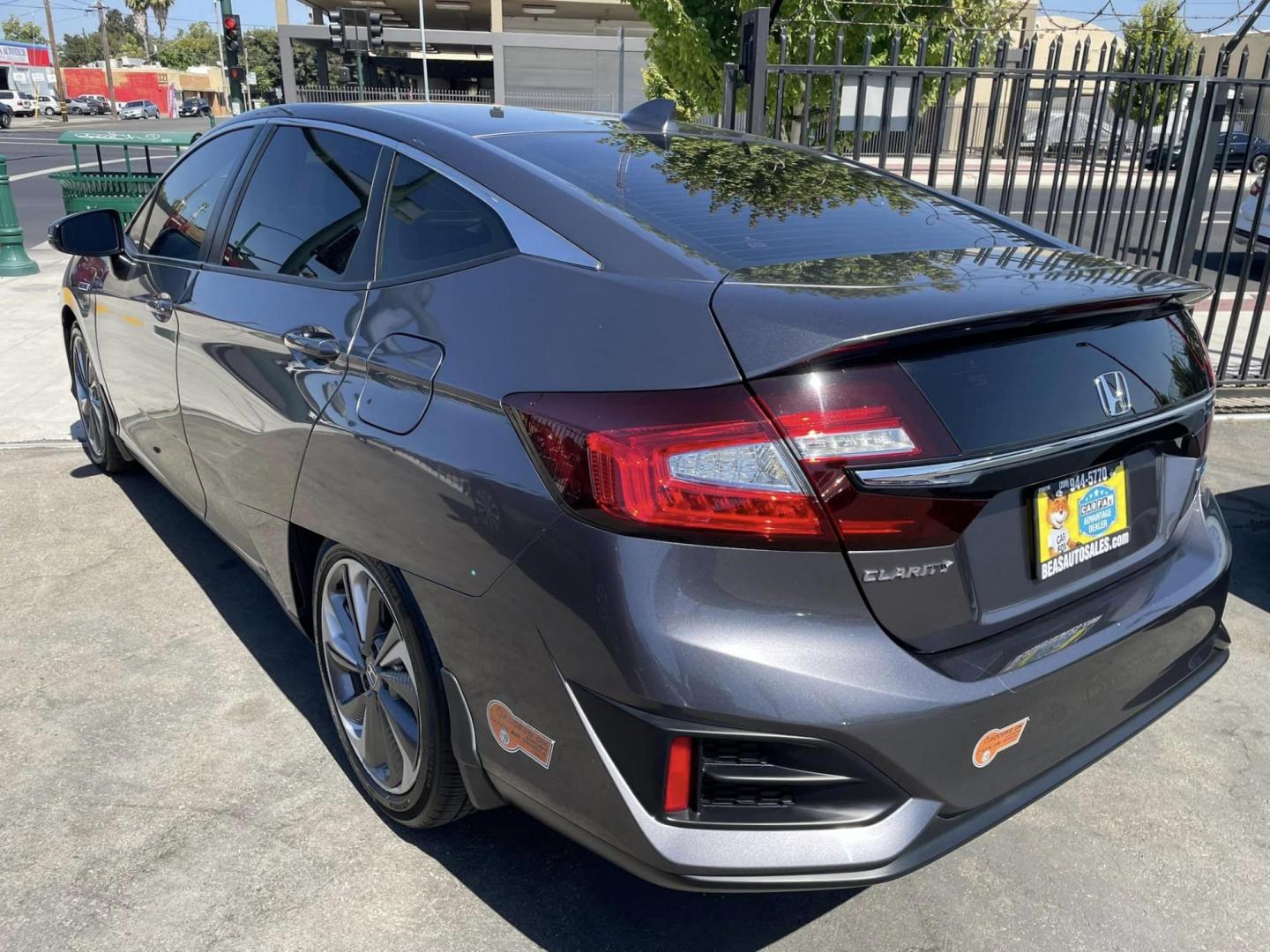 2019 Honda Clarity Plug-In Hybrid (JHMZC5F1XKC) with an 1.5L L4 DOHC 16V HYBRID engine, CVT transmission, located at 744 E Miner Ave, Stockton, CA, 95202, (209) 944-5770, 37.956863, -121.282082 - Photo#11