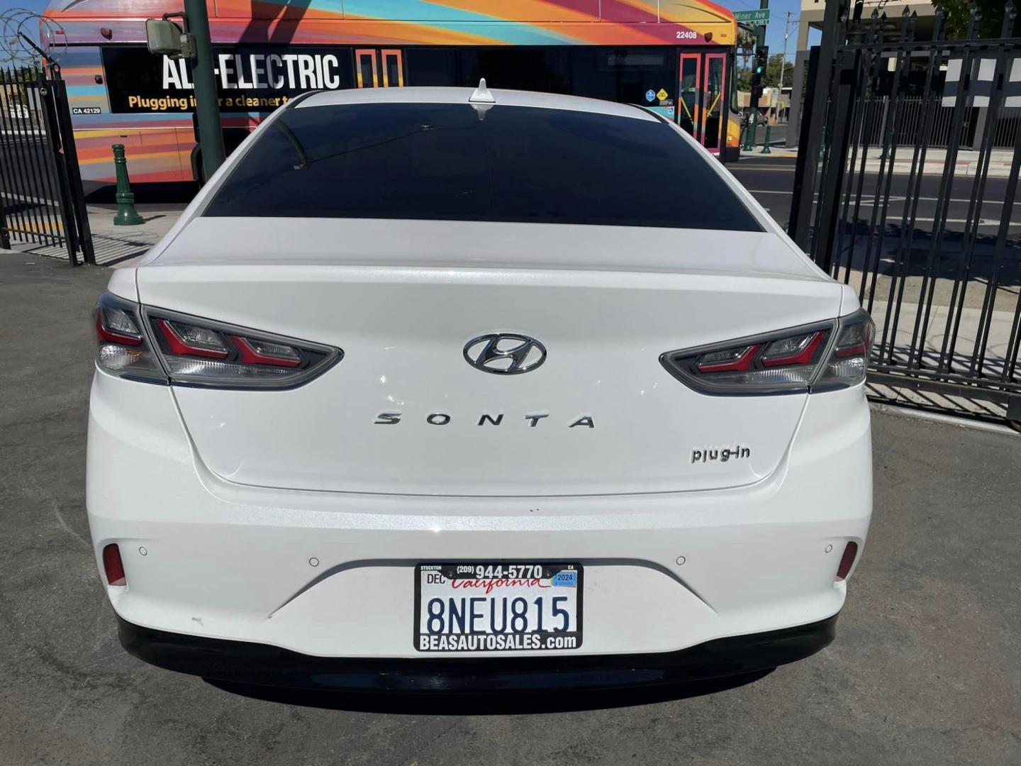 2019 Hyundai Sonata Plug-In Limited (KMHE54L25KA) with an 2.0L L4 DOHC 16V HYBRID engine, 6A transmission, located at 744 E Miner Ave, Stockton, CA, 95202, (209) 944-5770, 37.956863, -121.282082 - PLUS TAXES AND FEES - Photo#11