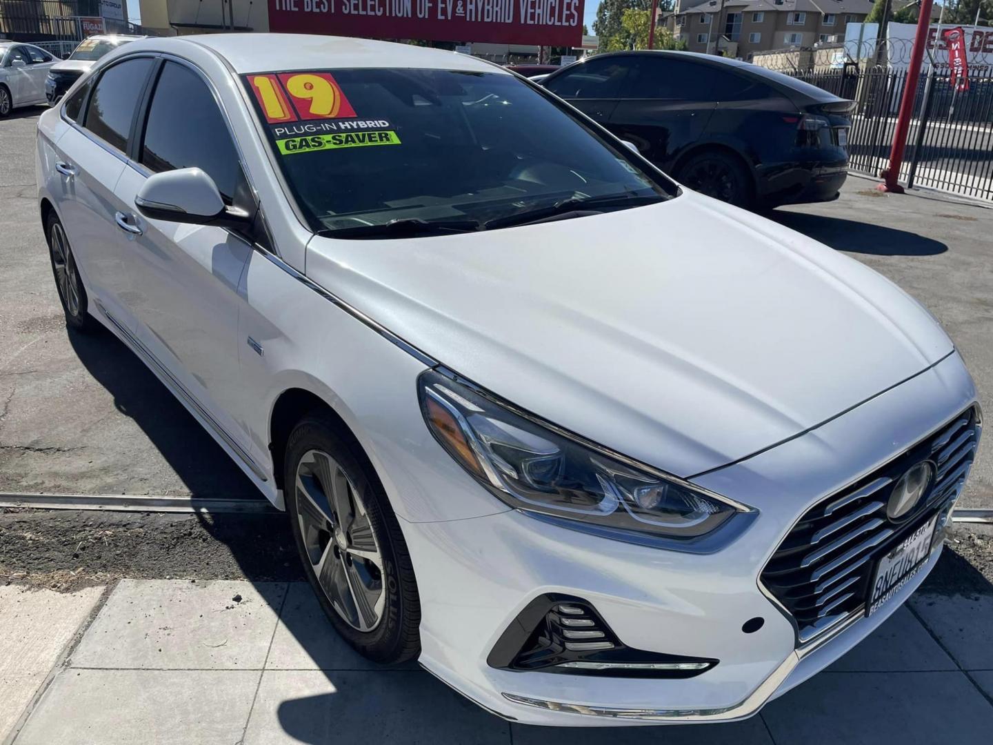 2019 Hyundai Sonata Plug-In Limited (KMHE54L25KA) with an 2.0L L4 DOHC 16V HYBRID engine, 6A transmission, located at 744 E Miner Ave, Stockton, CA, 95202, (209) 944-5770, 37.956863, -121.282082 - PLUS TAXES AND FEES - Photo#1