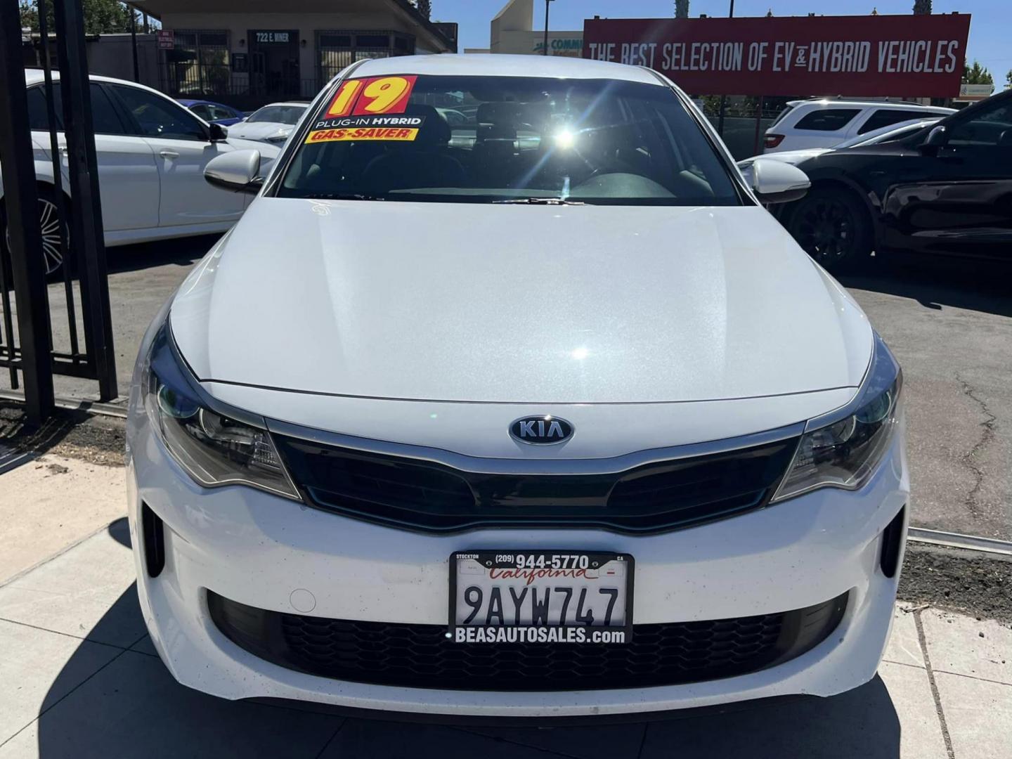 2019 Kia Optima Hybrid Plug-in EX (KNAGV4LD6K5) with an 2.0L L4 DOHC 16V HYBRID engine, 6A transmission, located at 744 E Miner Ave, Stockton, CA, 95202, (209) 944-5770, 37.956863, -121.282082 - PLUS TAXES AND FEES - Photo#1