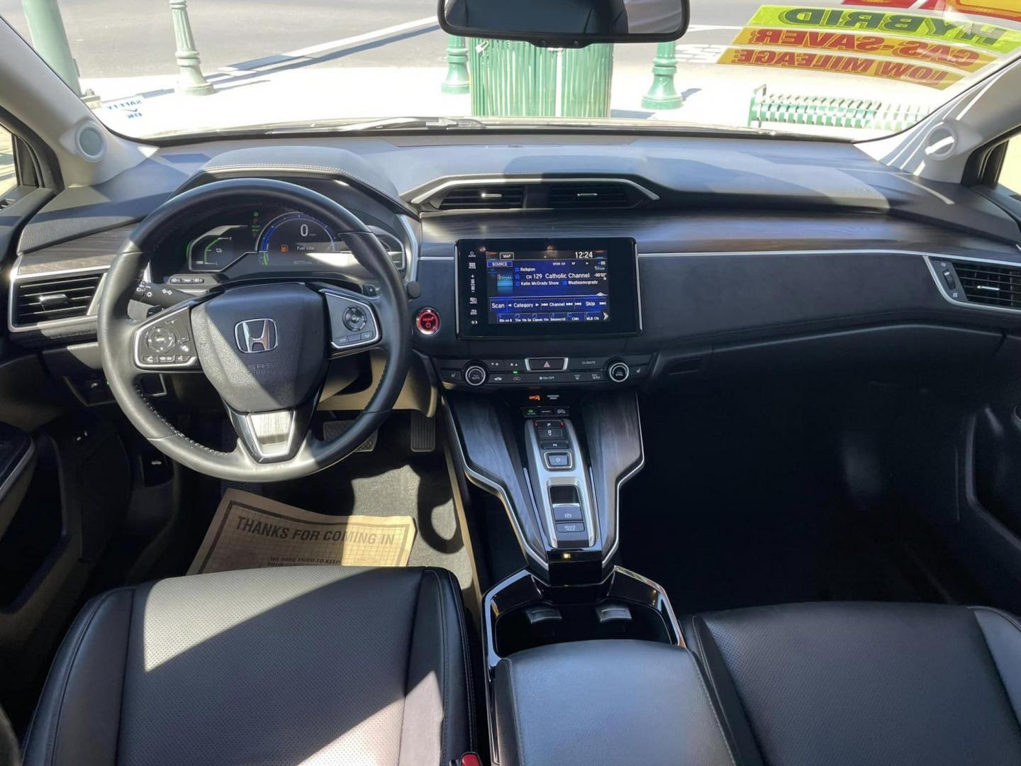 2021 BLACK /BLACK Honda Clarity Touring Plug-In Hybrid (JHMZC5F37MC) with an 1.5L L4 DOHC 16V HYBRID engine, CVT transmission, located at 744 E Miner Ave, Stockton, CA, 95202, (209) 944-5770, 37.956863, -121.282082 - PLUS TAXES AND FEES - Photo#8