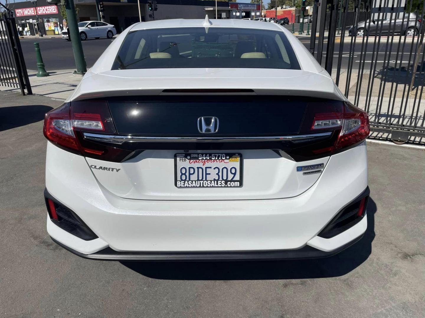 2019 WHITE Honda Clarity Touring Plug-In Hybrid (JHMZC5F37KC) with an 1.5L L4 DOHC 16V HYBRID engine, CVT transmission, located at 744 E Miner Ave, Stockton, CA, 95202, (209) 944-5770, 37.956863, -121.282082 - PLUS TAXES AND FEES - Photo#11