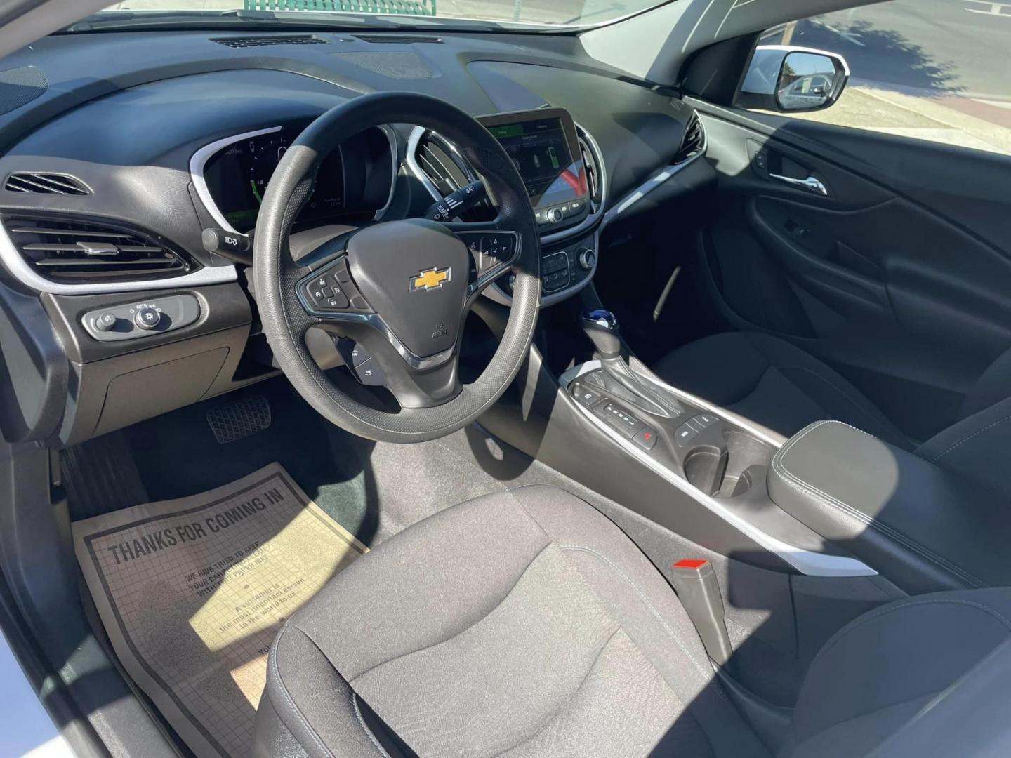 2019 WHITE Chevrolet Volt LT (1G1RC6S58KU) with an 1.5L L4 DOHC 16V engine, CVT transmission, located at 744 E Miner Ave, Stockton, CA, 95202, (209) 944-5770, 37.956863, -121.282082 - PLUS TAXES AND FEES - Photo#7