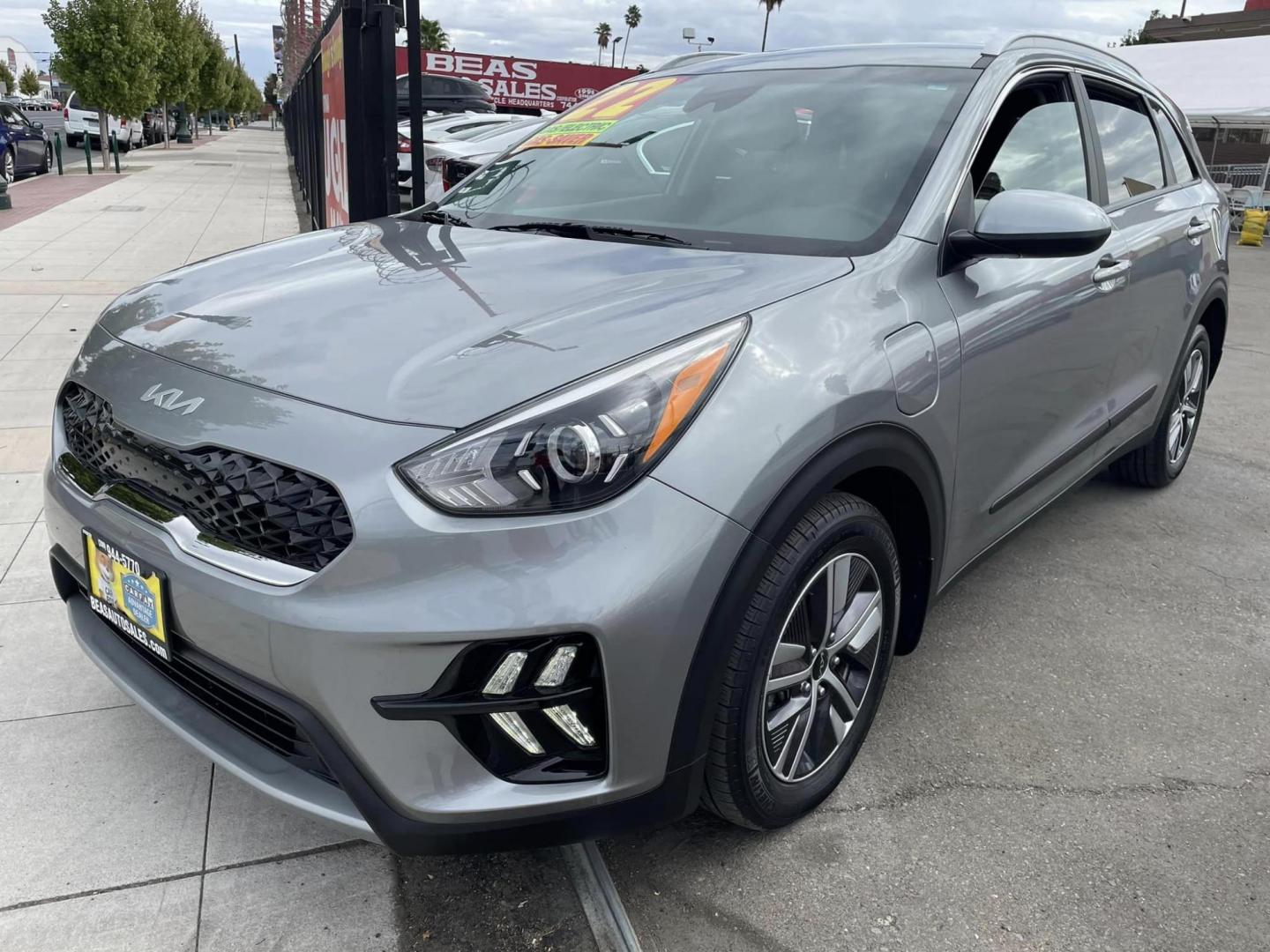 2022 DARK GRAY Kia Niro Plug In Hybrid LXS (KNDCM3LD1N5) , 6A transmission, located at 744 E Miner Ave, Stockton, CA, 95202, (209) 944-5770, 37.956863, -121.282082 - PLUS TAXES AND FEE - Photo#3