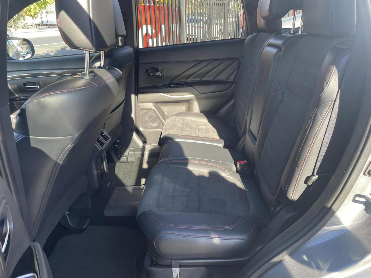 2021 DARK GRAY Mitsubishi Outlander PHEV SEL (JA4J2VA70MZ) with an 2.0L L4 DOHC 16V HYBRID engine, 1A transmission, located at 744 E Miner Ave, Stockton, CA, 95202, (209) 944-5770, 37.956863, -121.282082 - Photo#10