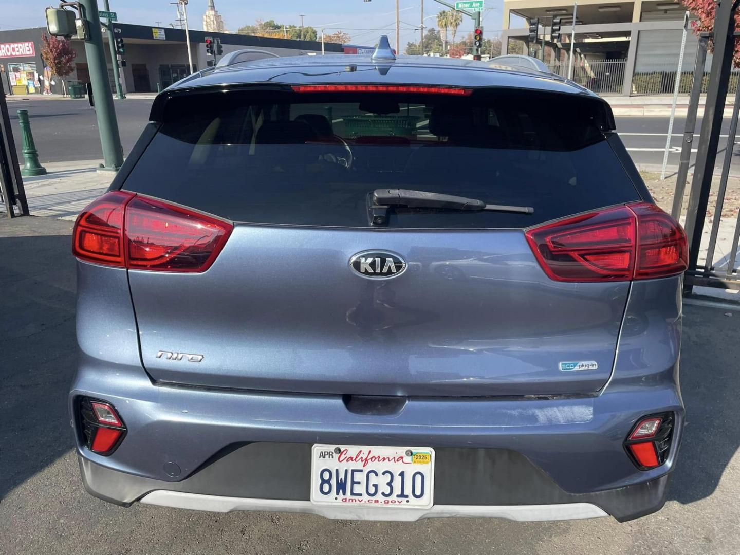 2020 Blue Kia Niro Plug In Hybrid EX (KNDCD3LD4L5) , 6A transmission, located at 744 E Miner Ave, Stockton, CA, 95202, (209) 944-5770, 37.956863, -121.282082 - PLUS TAXES AND FEES - Photo#11