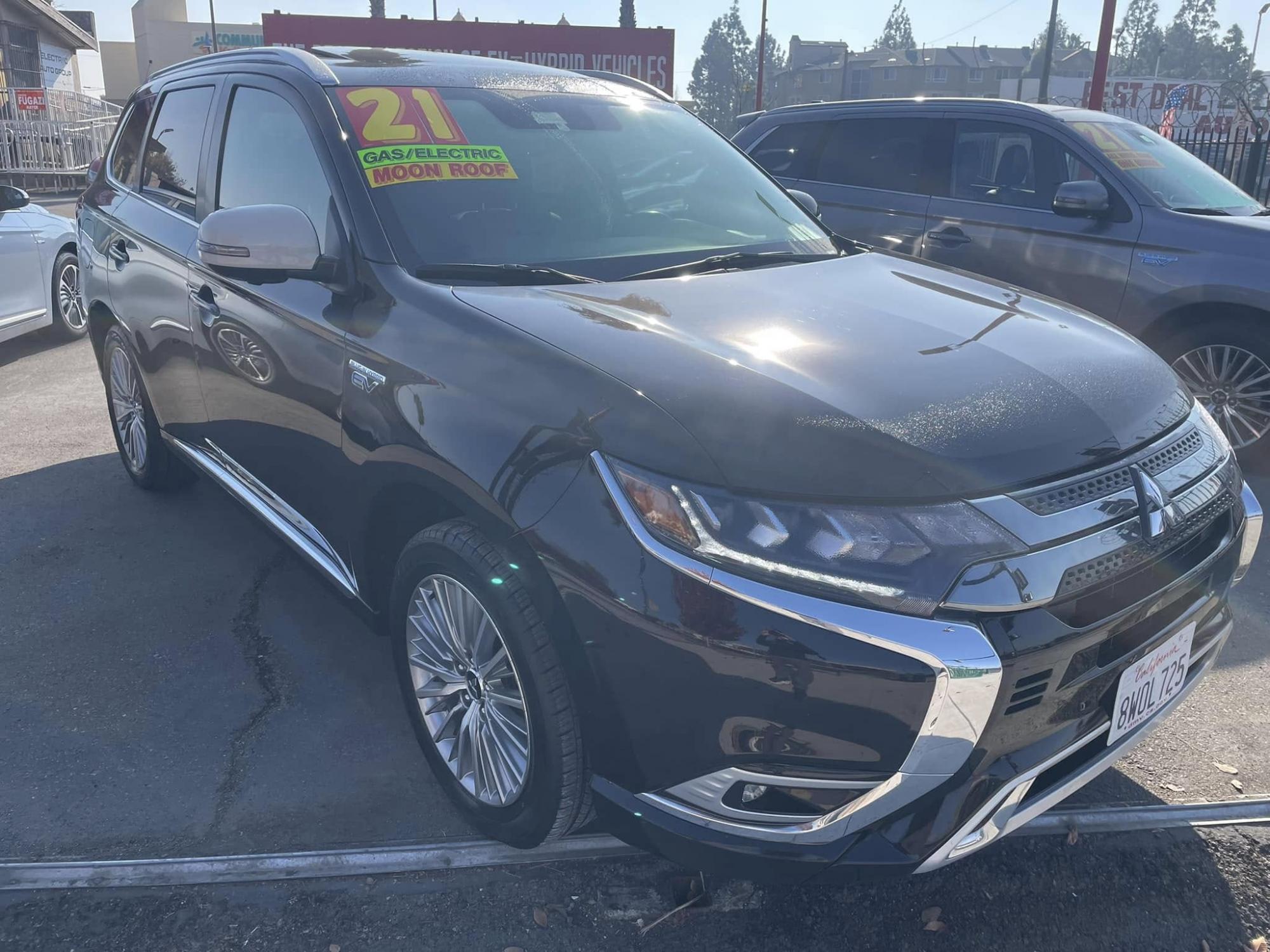 photo of 2021 Mitsubishi Outlander PHEV SEL