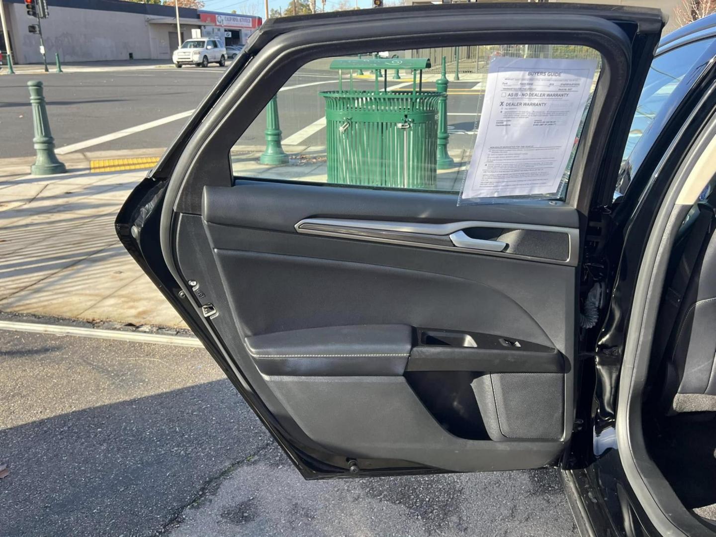 2018 BLACK Ford Fusion Energi SE (3FA6P0PU4JR) with an 2.0L L4 DOHC 16V HYBRID engine, CVT transmission, located at 744 E Miner Ave, Stockton, CA, 95202, (209) 944-5770, 37.956863, -121.282082 - PLUS TAXES AND FEES - Photo#7