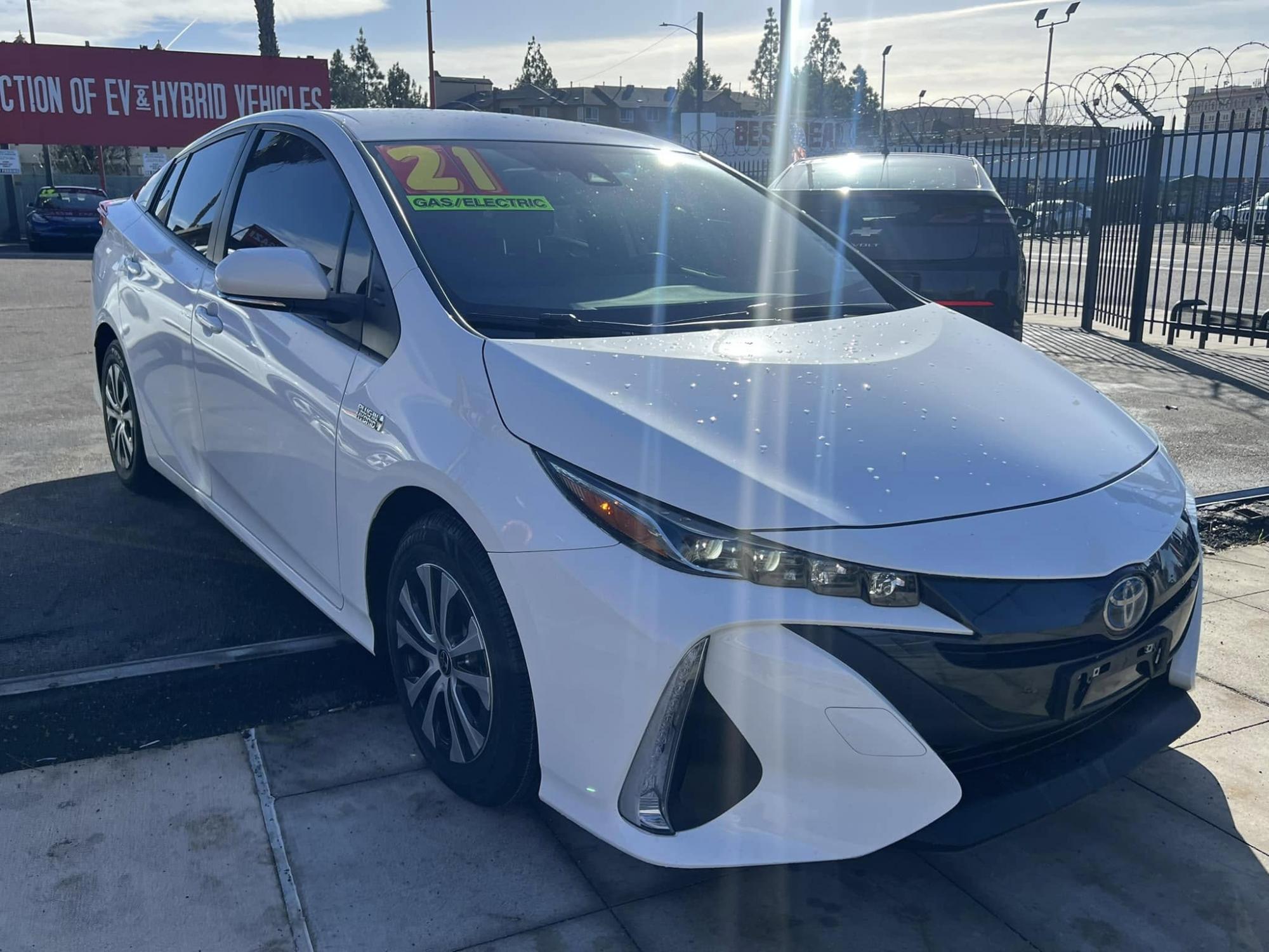 photo of 2021 Toyota Prius Prime LE