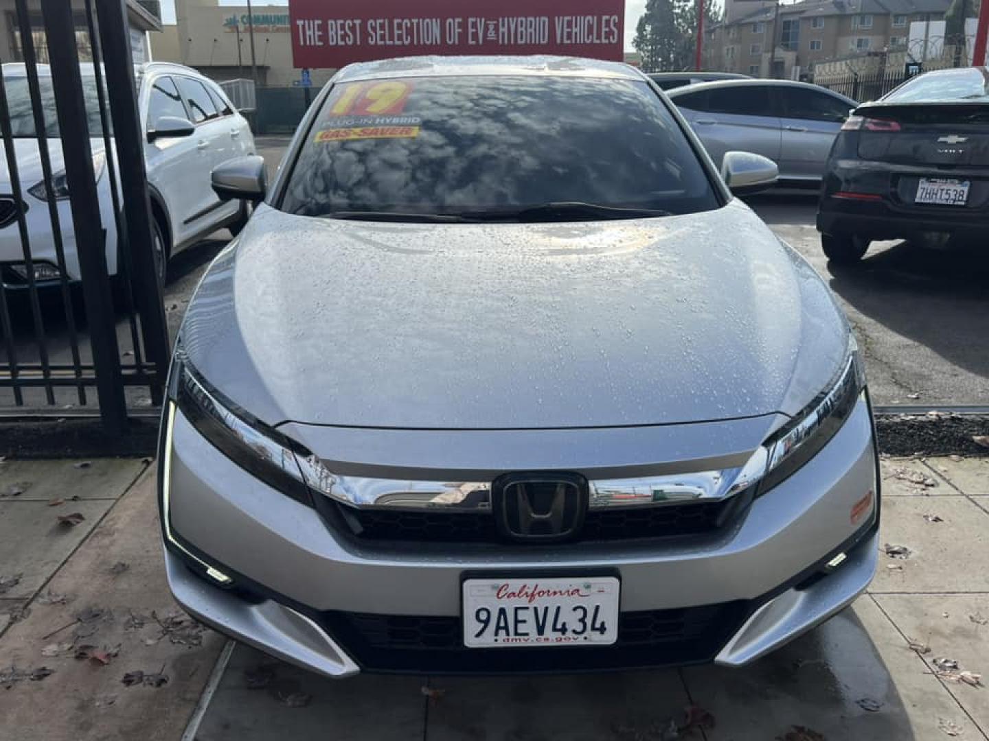 2019 SILVER Honda Clarity Plug-In Hybrid (JHMZC5F19KC) with an 1.5L L4 DOHC 16V HYBRID engine, CVT transmission, located at 744 E Miner Ave, Stockton, CA, 95202, (209) 944-5770, 37.956863, -121.282082 - PLUS TAXES AND FEES - Photo#1