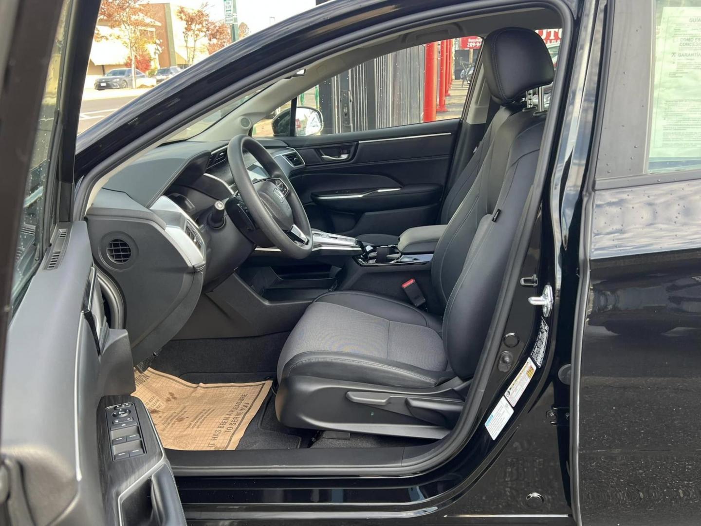 2019 BLACK Honda Clarity Plug-In Hybrid (JHMZC5F19KC) with an 1.5L L4 DOHC 16V HYBRID engine, CVT transmission, located at 744 E Miner Ave, Stockton, CA, 95202, (209) 944-5770, 37.956863, -121.282082 - PLUS TAXES AND FEES - Photo#5