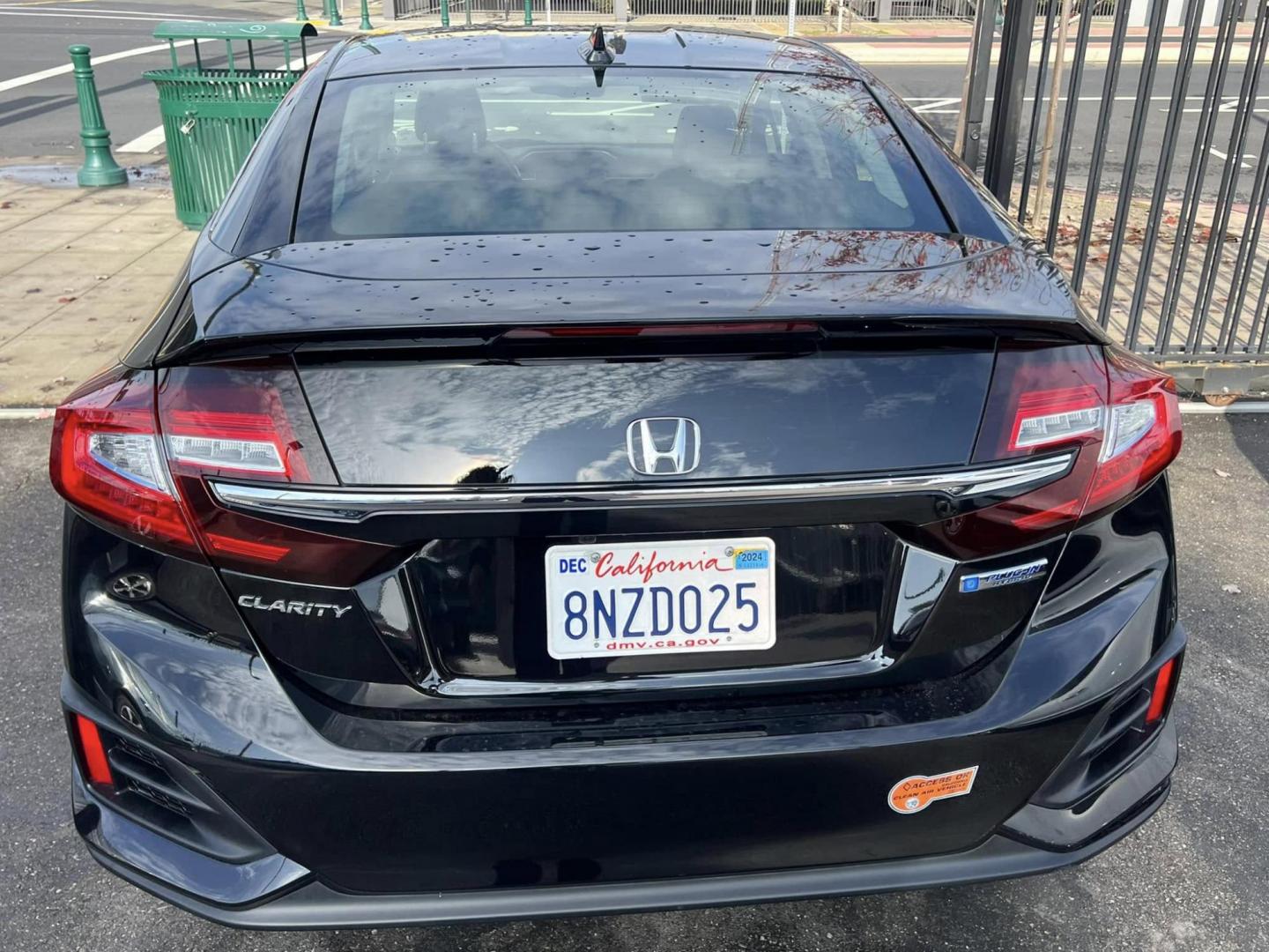 2019 BLACK Honda Clarity Plug-In Hybrid (JHMZC5F19KC) with an 1.5L L4 DOHC 16V HYBRID engine, CVT transmission, located at 744 E Miner Ave, Stockton, CA, 95202, (209) 944-5770, 37.956863, -121.282082 - PLUS TAXES AND FEES - Photo#12