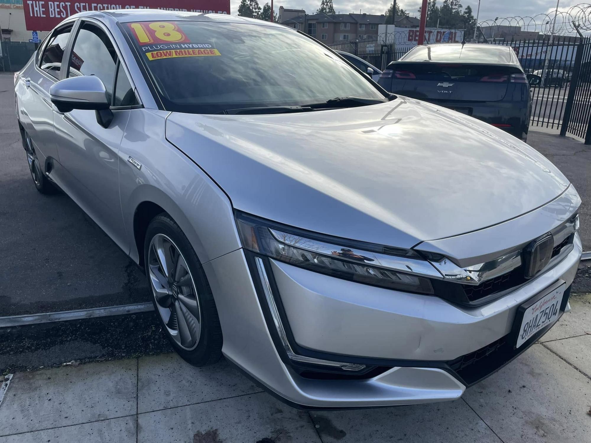 photo of 2018 Honda Clarity Touring PLUG-IN HYBRID 