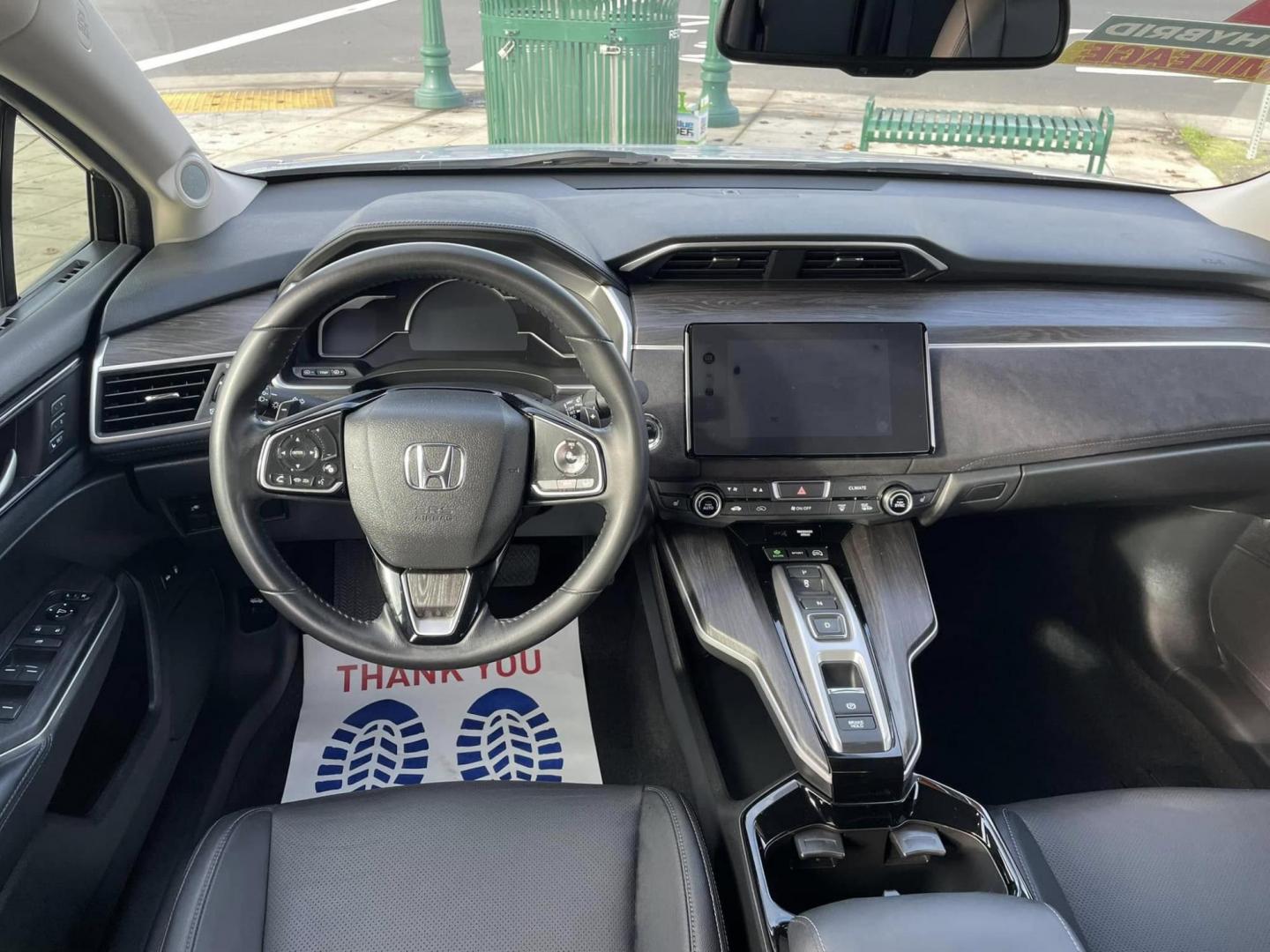 2018 SILVER Honda Clarity Touring Plug-In Hybrid (JHMZC5F37JC) with an 1.5L L4 DOHC 16V HYBRID engine, CVT transmission, located at 744 E Miner Ave, Stockton, CA, 95202, (209) 944-5770, 37.956863, -121.282082 - PLUS TAXES AND FEES - Photo#7