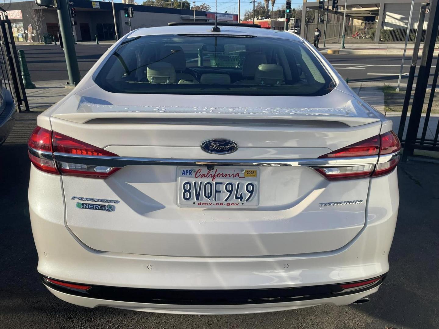 2018 WHITE Ford Fusion Energi Titanium (3FA6P0SUXJR) with an 2.0L L4 DOHC 16V HYBRID engine, CVT transmission, located at 744 E Miner Ave, Stockton, CA, 95202, (209) 944-5770, 37.956863, -121.282082 - Photo#12