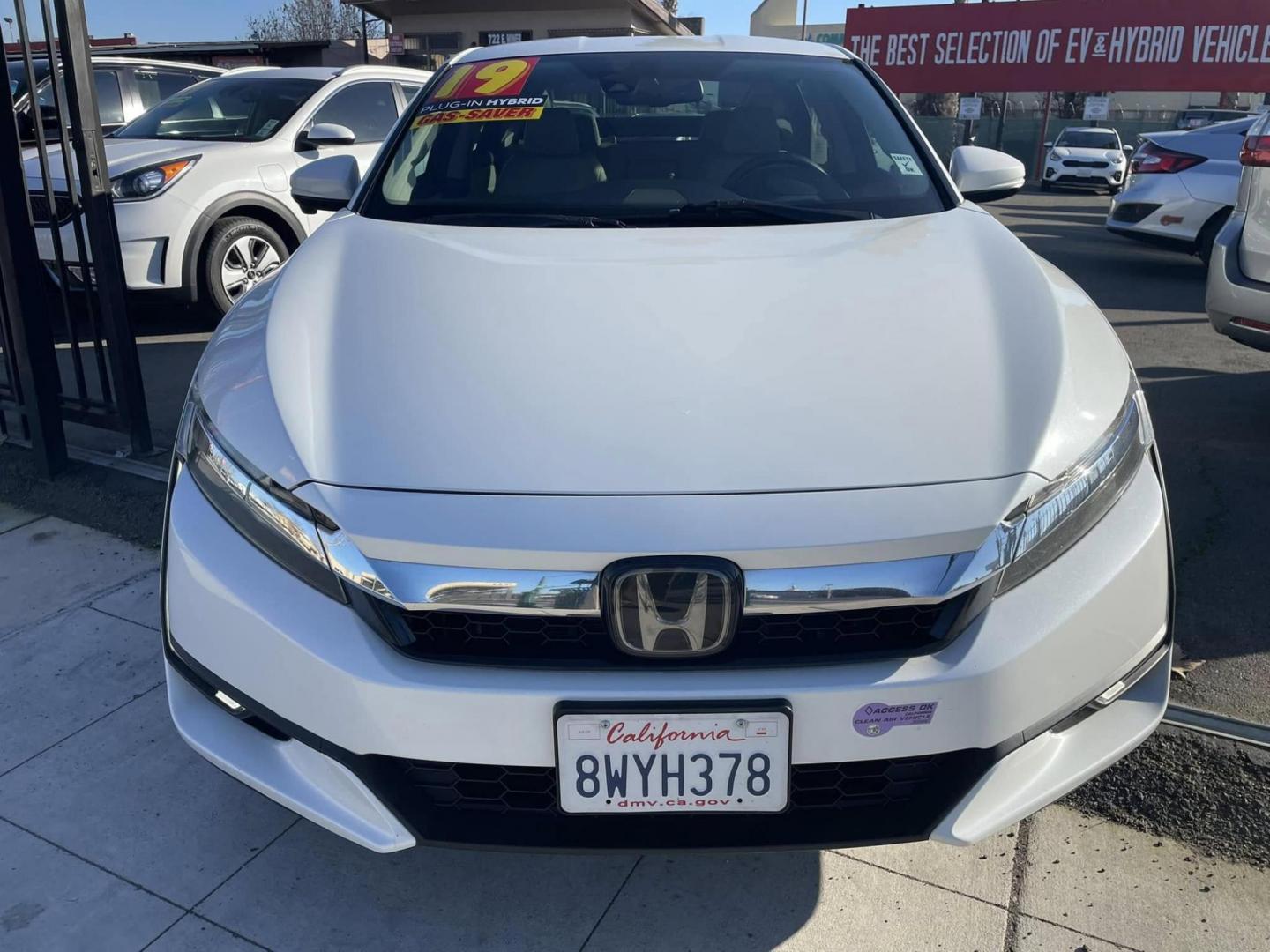 2019 WHITE Honda Clarity Plug-In Hybrid (JHMZC5F14KC) with an 1.5L L4 DOHC 16V HYBRID engine, CVT transmission, located at 744 E Miner Ave, Stockton, CA, 95202, (209) 944-5770, 37.956863, -121.282082 - Photo#2