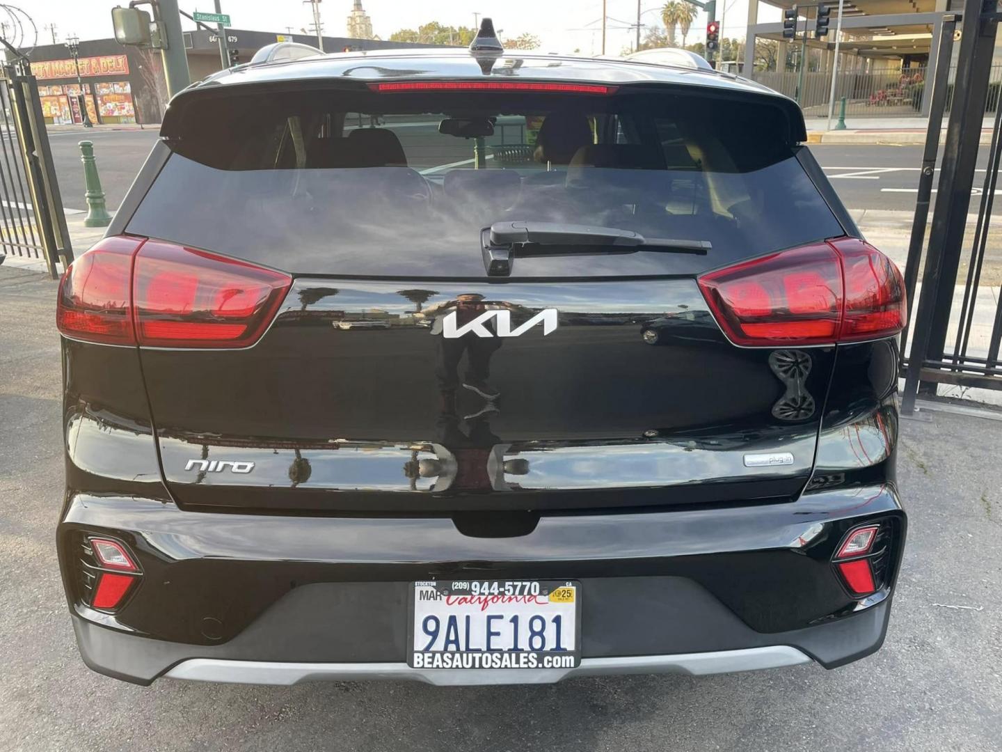 2022 BLACK Kia Niro Plug In Hybrid LXS (KNDCM3LD7N5) , 6A transmission, located at 744 E Miner Ave, Stockton, CA, 95202, (209) 944-5770, 37.956863, -121.282082 - PLUS TAXES AND FEES CHARGER NOT AVAILABLE - Photo#16