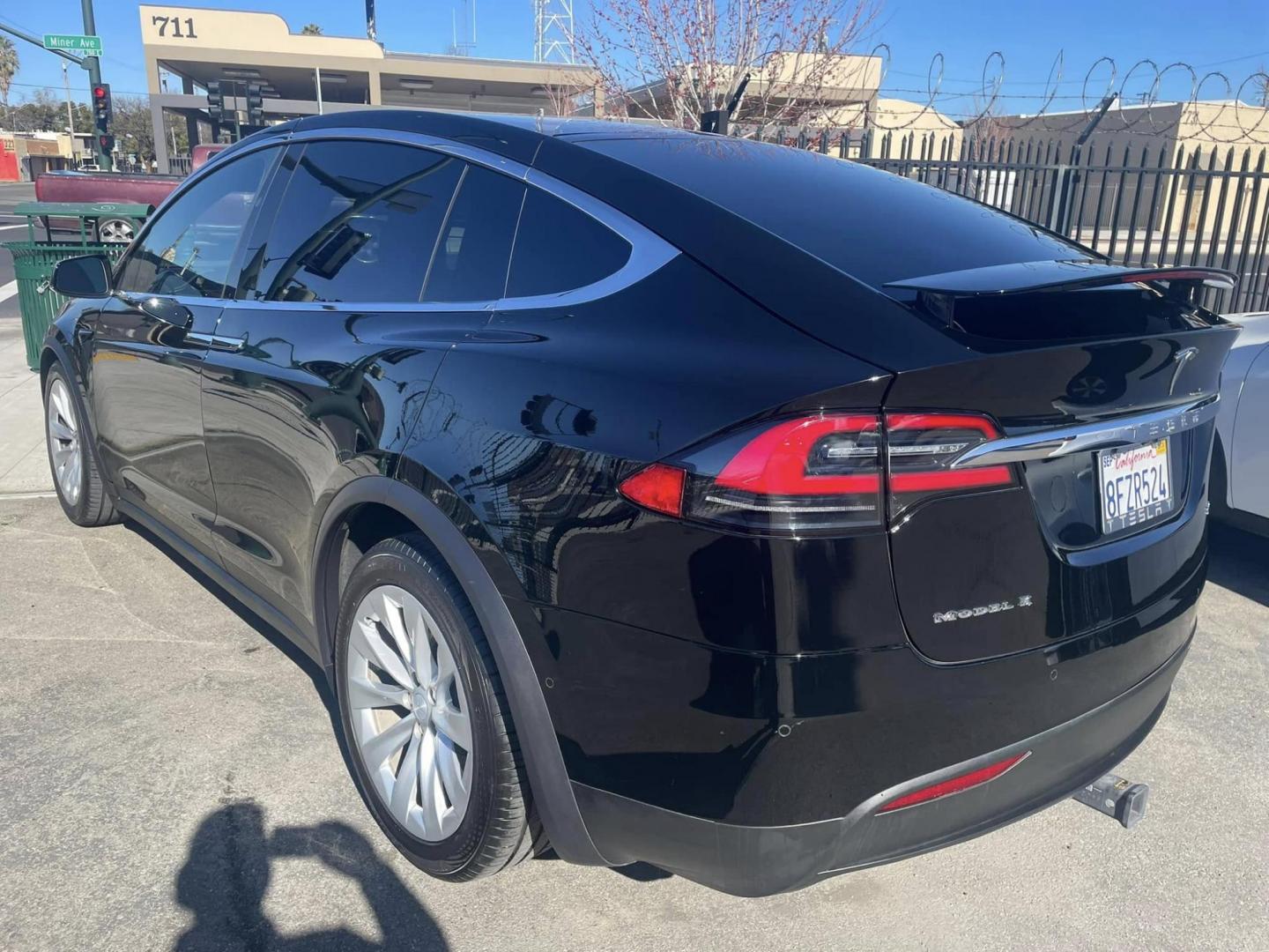 2018 BLACK Tesla Model X 90D (5YJXCBE26JF) with an ELECTRIC engine, 1A transmission, located at 744 E Miner Ave, Stockton, CA, 95202, (209) 944-5770, 37.956863, -121.282082 - Photo#12