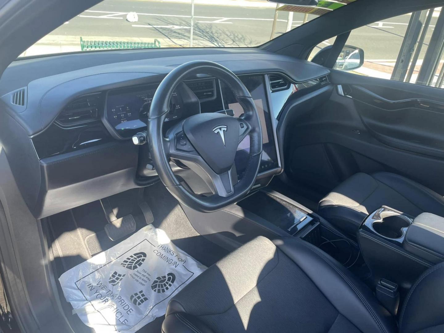 2018 BLACK Tesla Model X 90D (5YJXCBE26JF) with an ELECTRIC engine, 1A transmission, located at 744 E Miner Ave, Stockton, CA, 95202, (209) 944-5770, 37.956863, -121.282082 - Photo#5