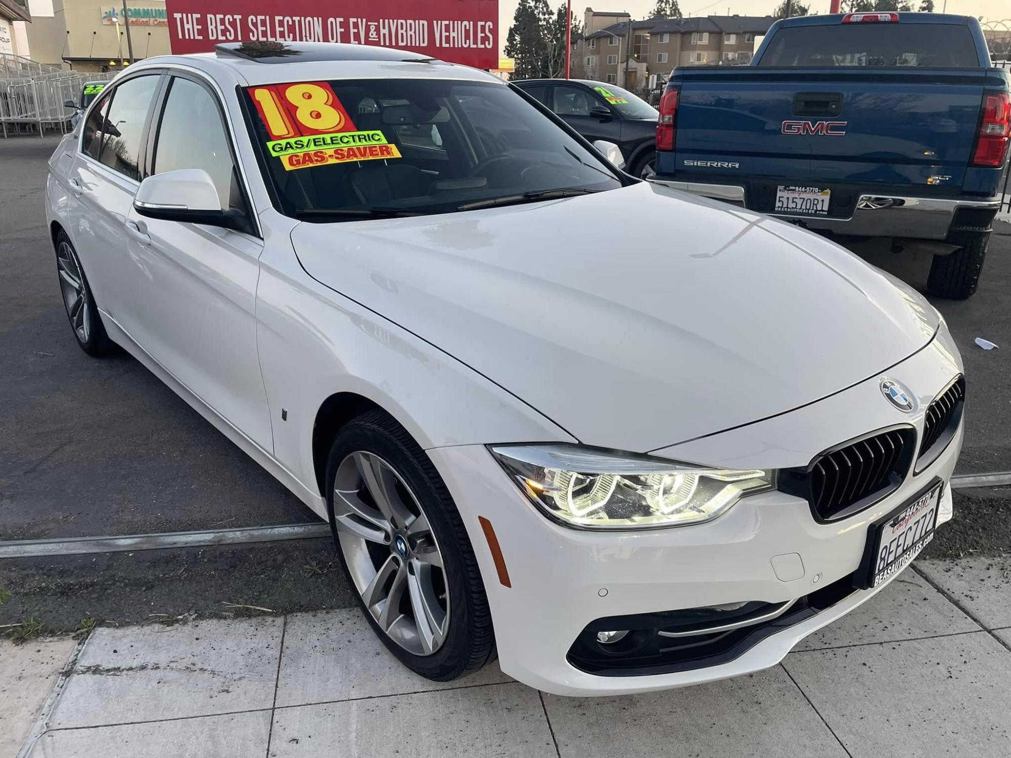 photo of 2018 BMW 3-Series 330e iPerformance Sedan PLUG- IN HYBRID 