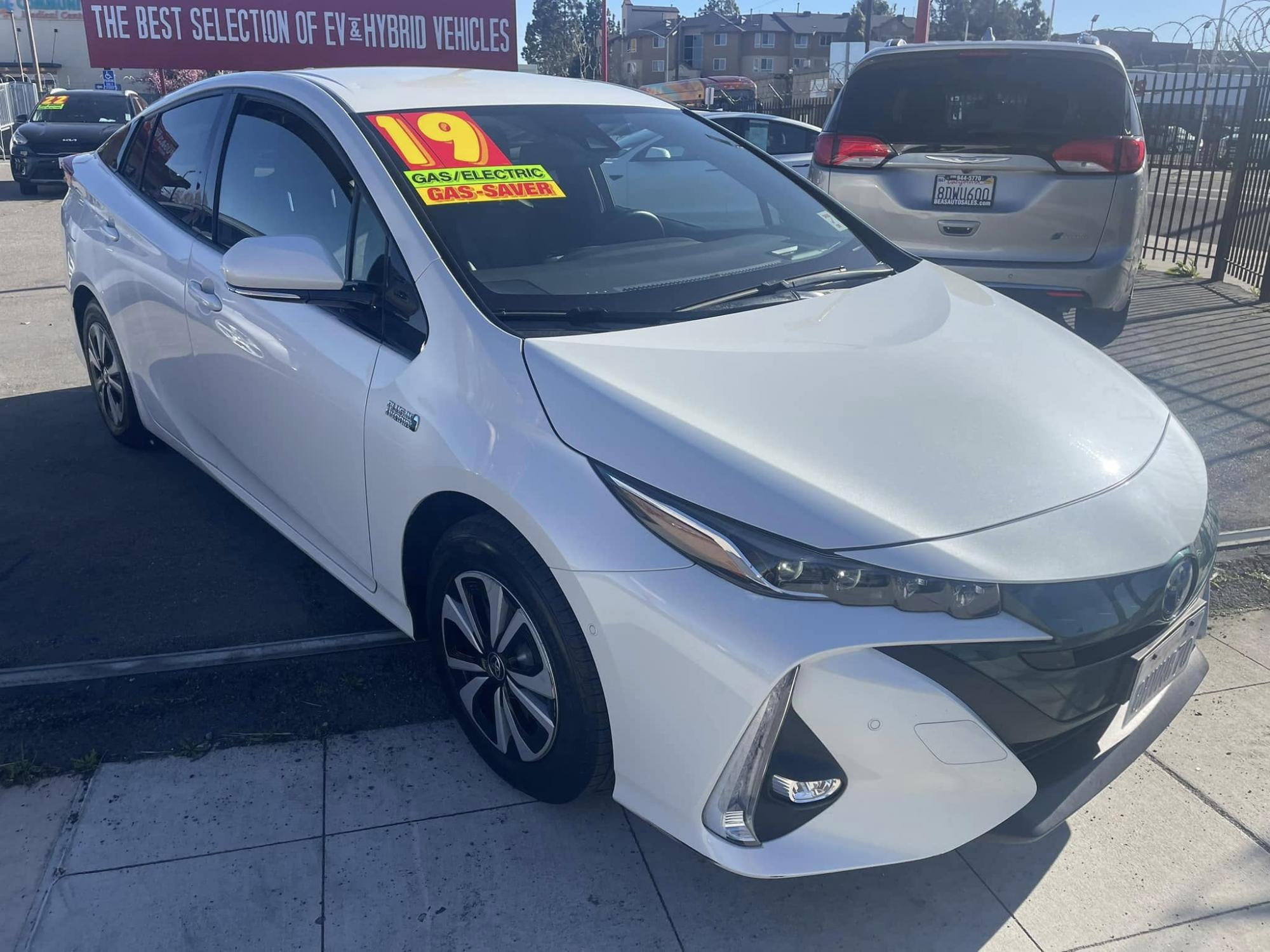 photo of 2019 Toyota Prius Prime ADVANCE PLUG-IN HYBRID 